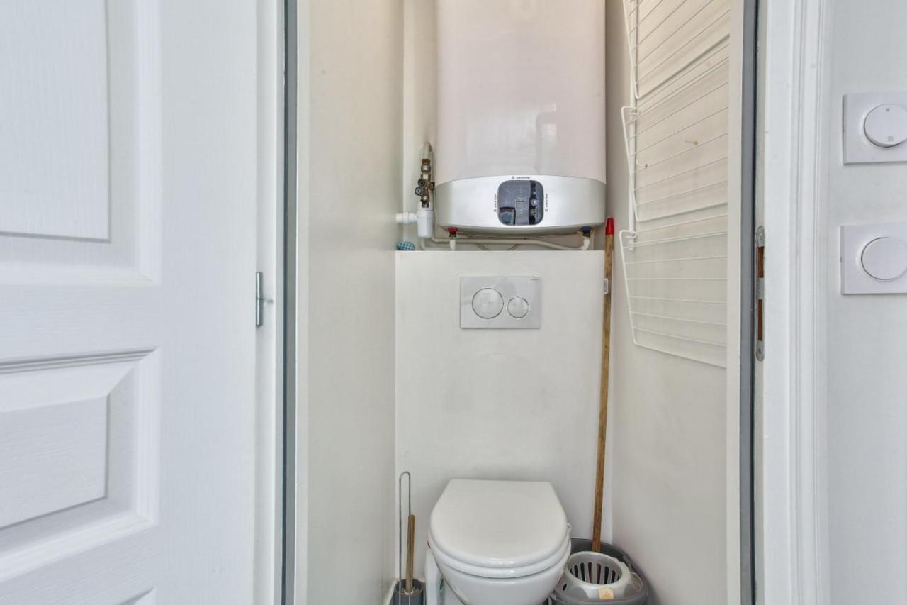 Pleasant Parisian Studio Apartment