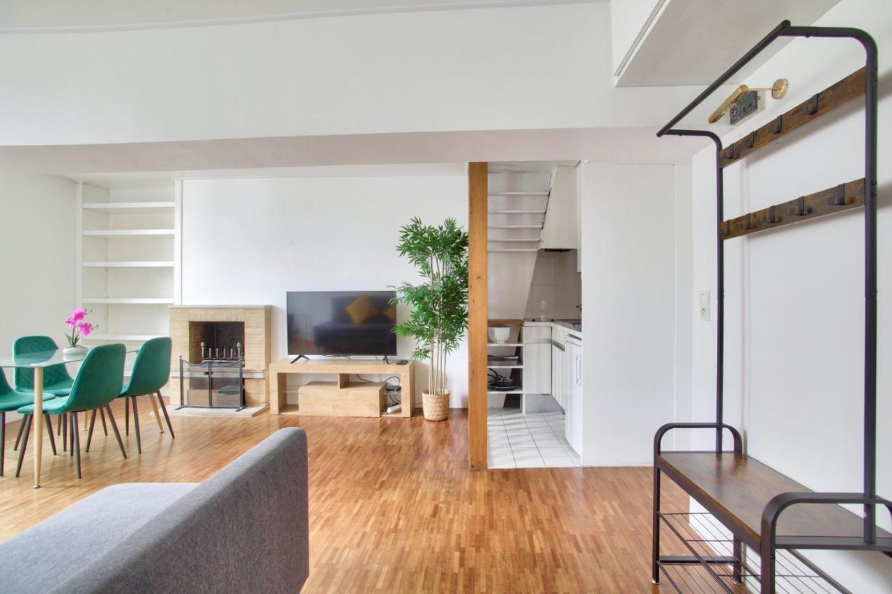Apartment 3 Bedrooms Le Marais Beauregard *