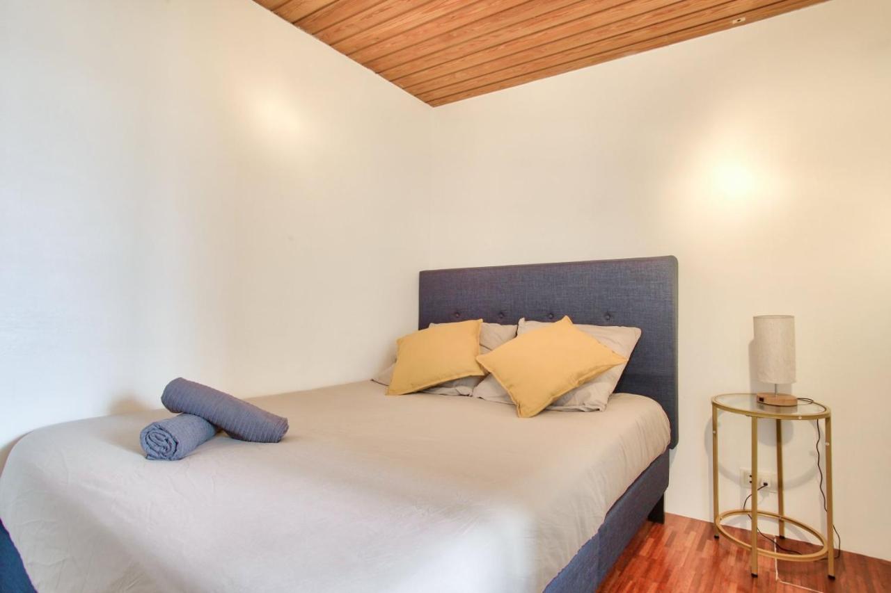 3 Bedrooms Le Marais Beauregard Apartment Paris