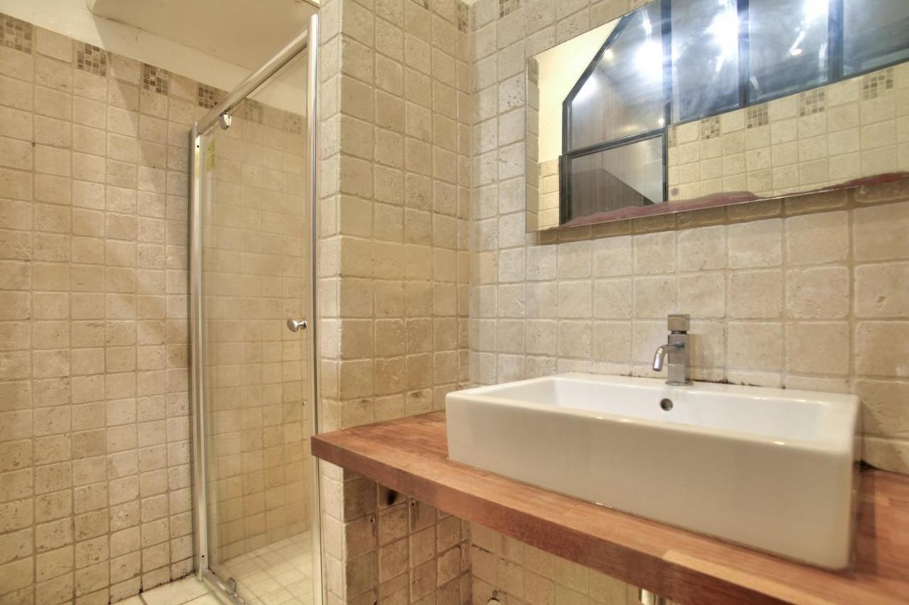 2 Bedrooms Le Marais Nazareth
