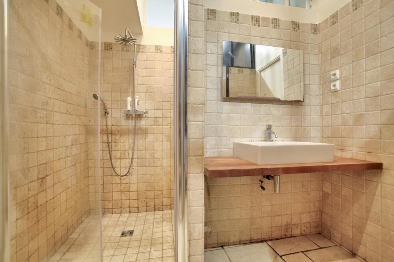 Apartment 2 Bedrooms Le Marais Nazareth Paris