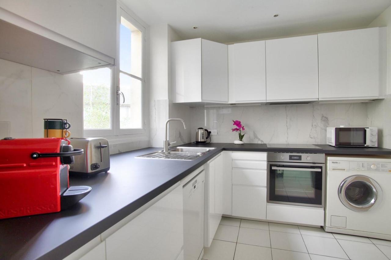 Luxurious 2 Bedrooms Tour Eiffel Breteuil Free Netflix Appartement