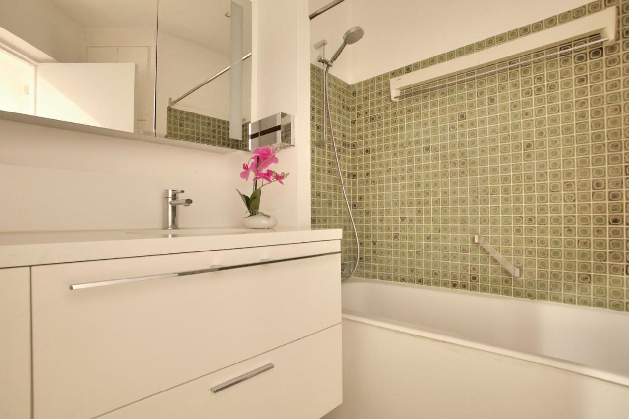 Luxurious 2 Bedrooms Tour Eiffel Breteuil Free Netflix Paris