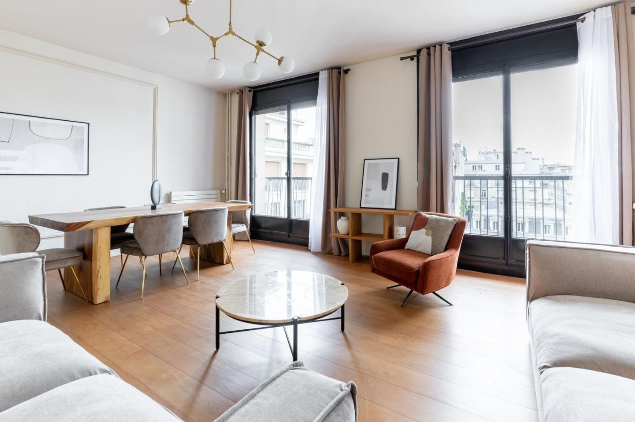 Hsh Luxury Montaigne Francois 1er Apartment Paris