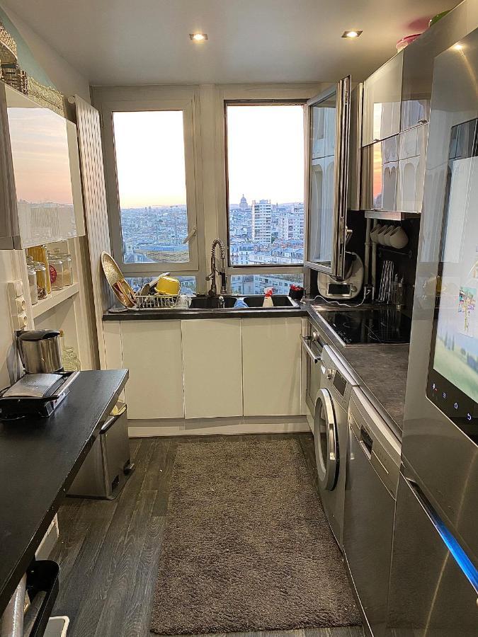 3 Bedrooms In Heart Of With A Unique View Of Free Wifi Apartment Paris