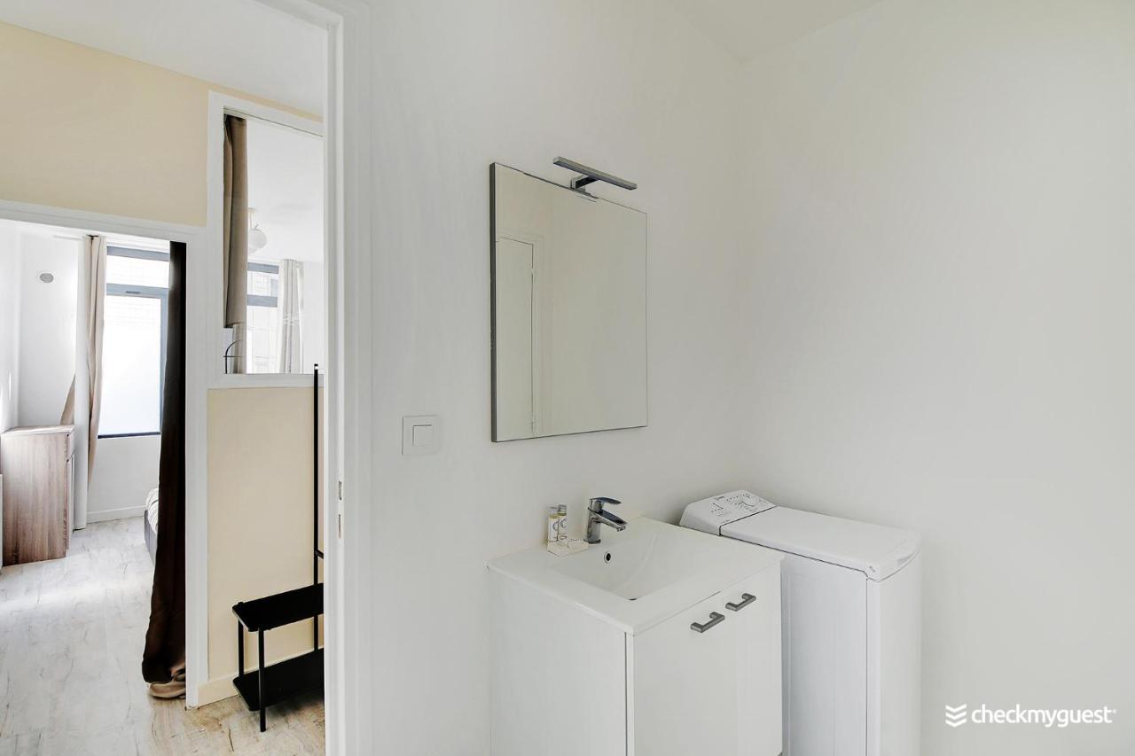 Cmg Voltaire - Petion * Paris