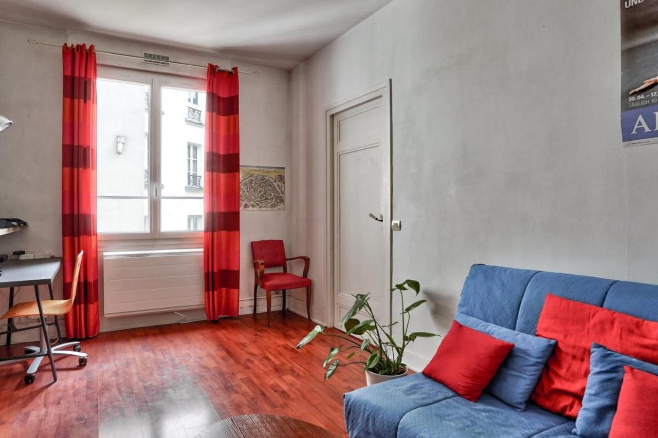 Apartment Adorable 18th Paris