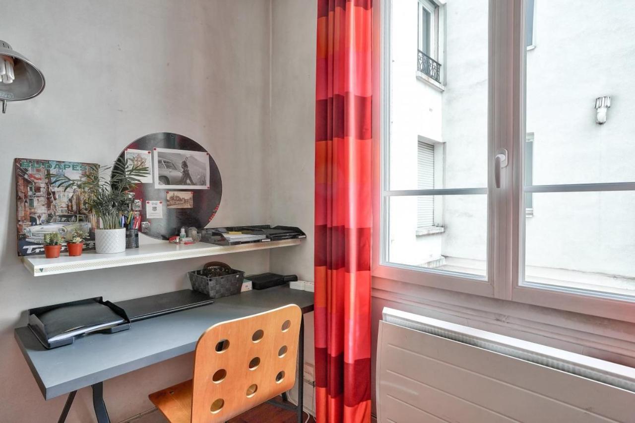Apartment Adorable 18th Paris