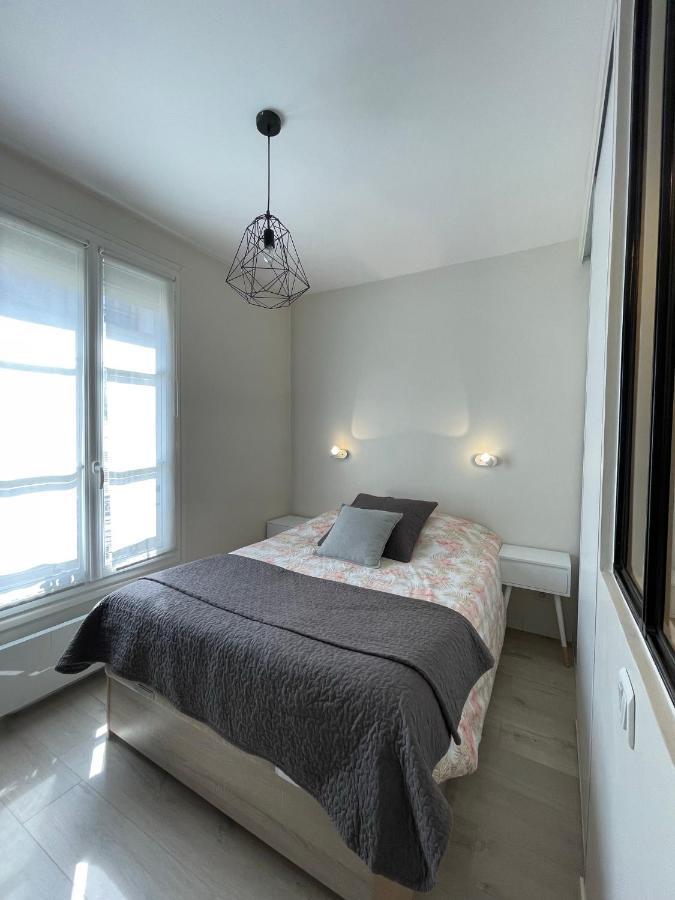 2 Pieces, 35m² Proche Tour Eiffel Paris