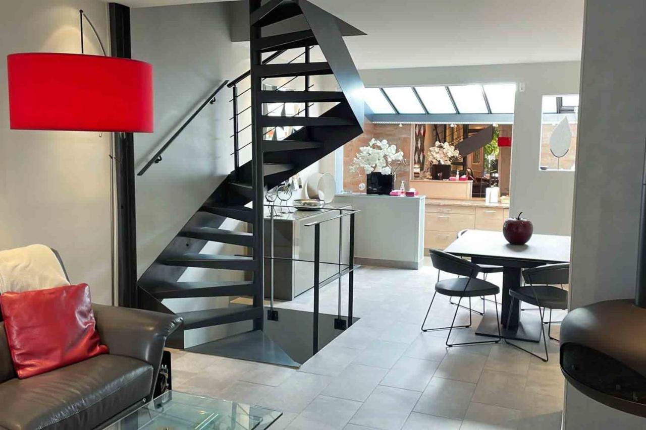 Charming Townhouse With Garden In The Of