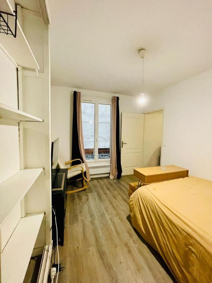 En Plein Coeur Du 10eme Et Proche De Plusieurs Gares Paris