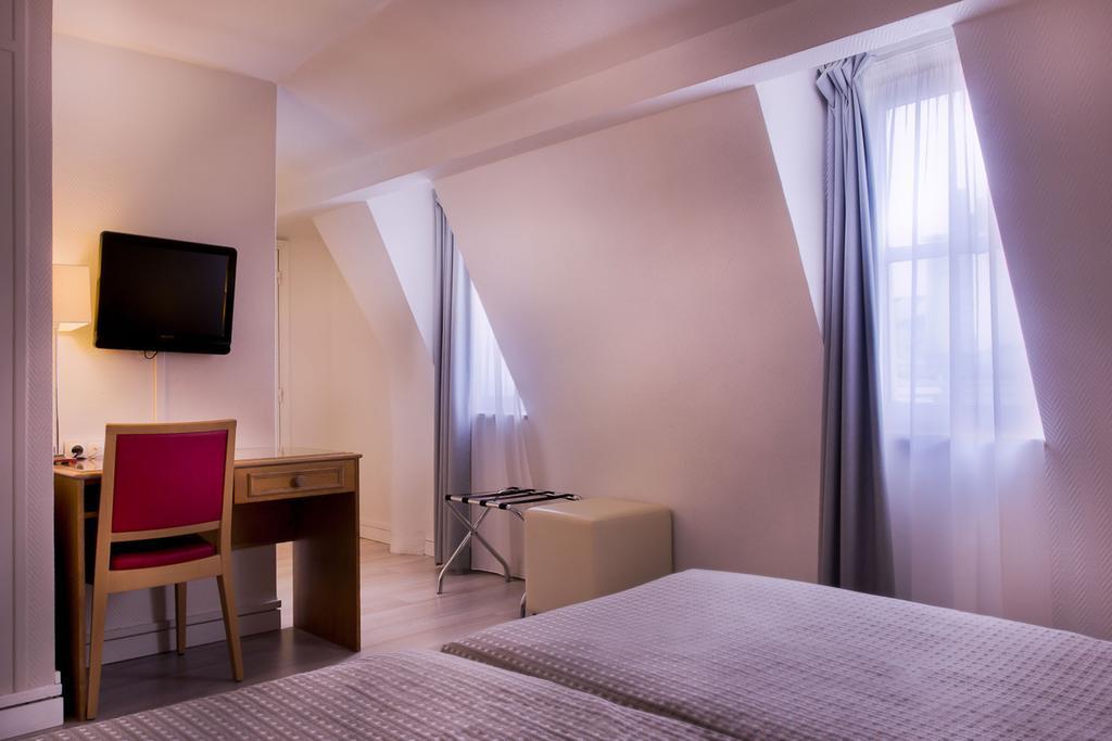 Le Compostelle 3* Paris
