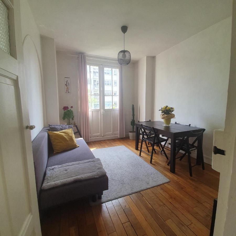 Privatunterkunft Amplo Quarto Em