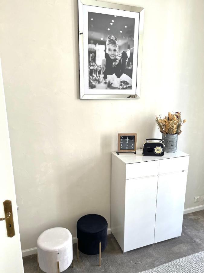 Apartment Marais Braque Paris