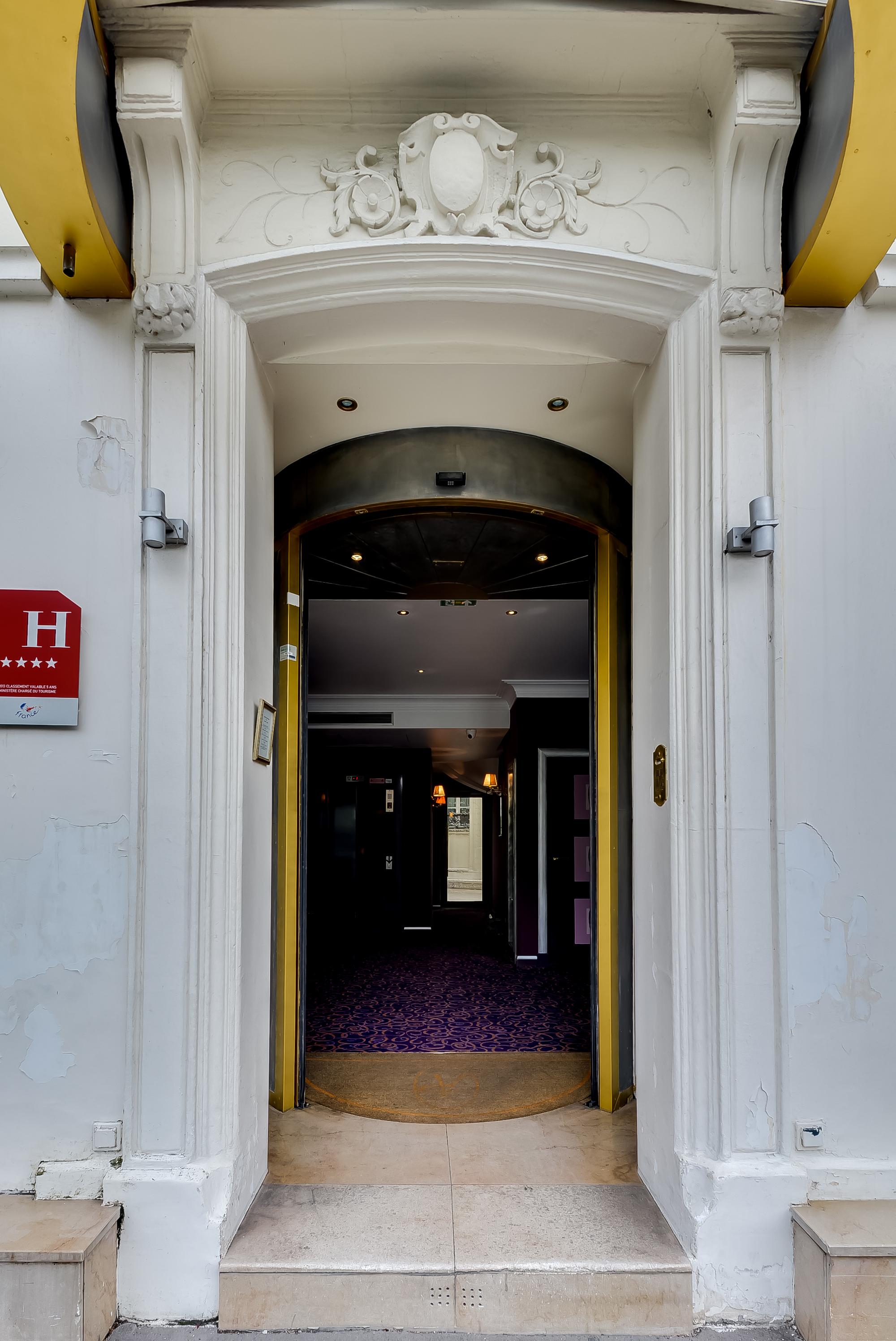 Lutèce Port Royal Hotel 4*