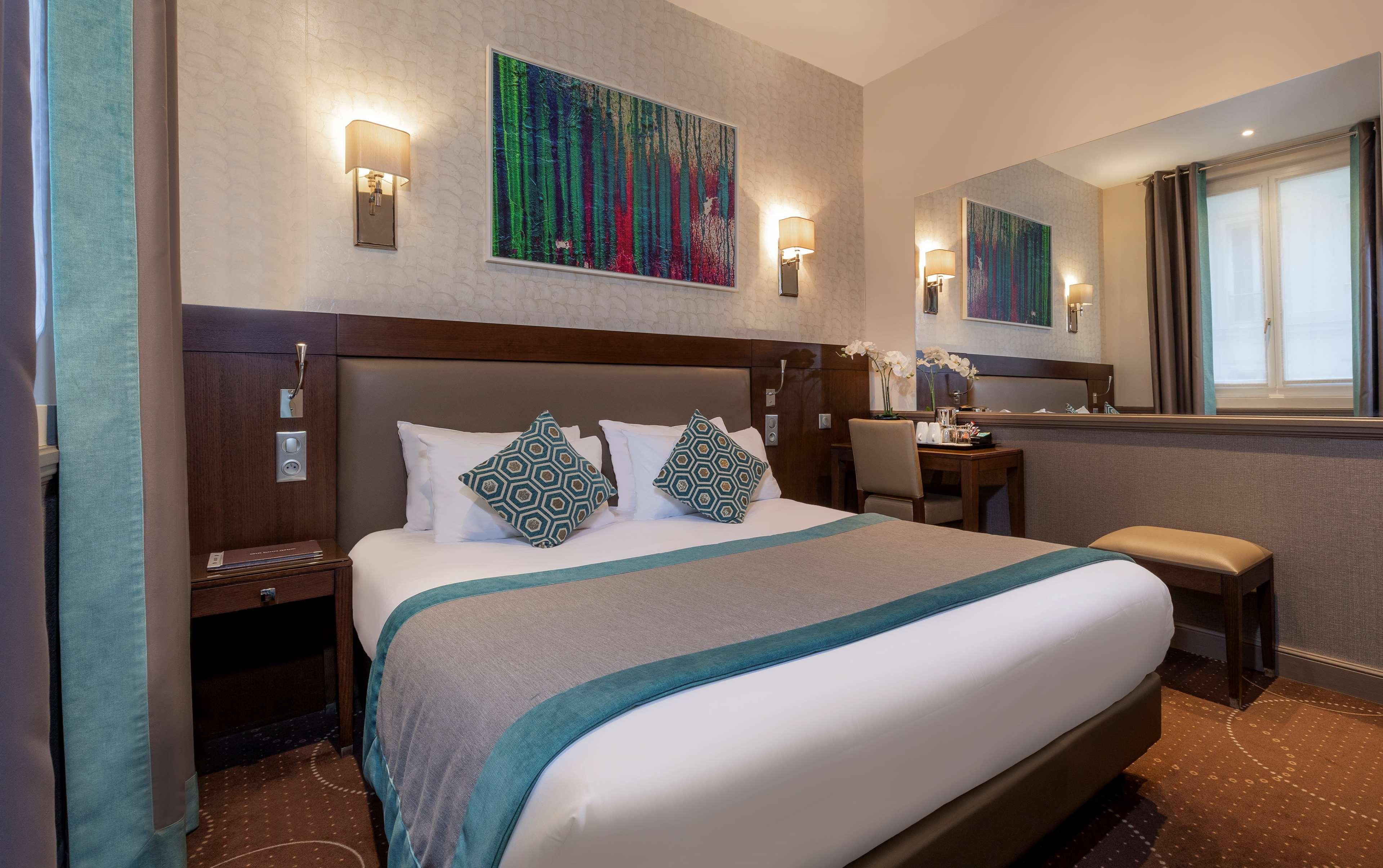 Hotel Elysees Ceramic 3*