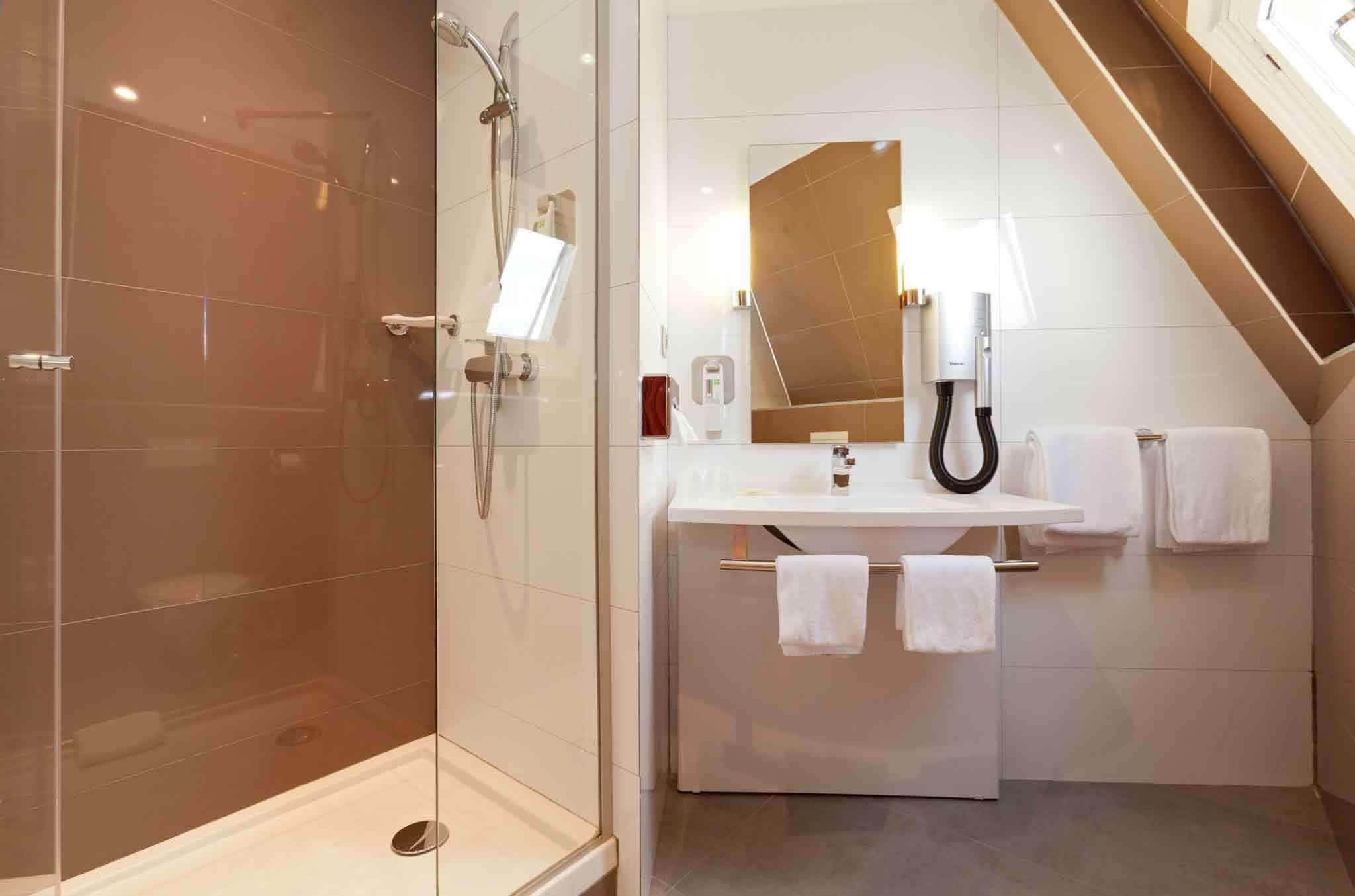 Ibis Gare Du Nord Tgv Hotel