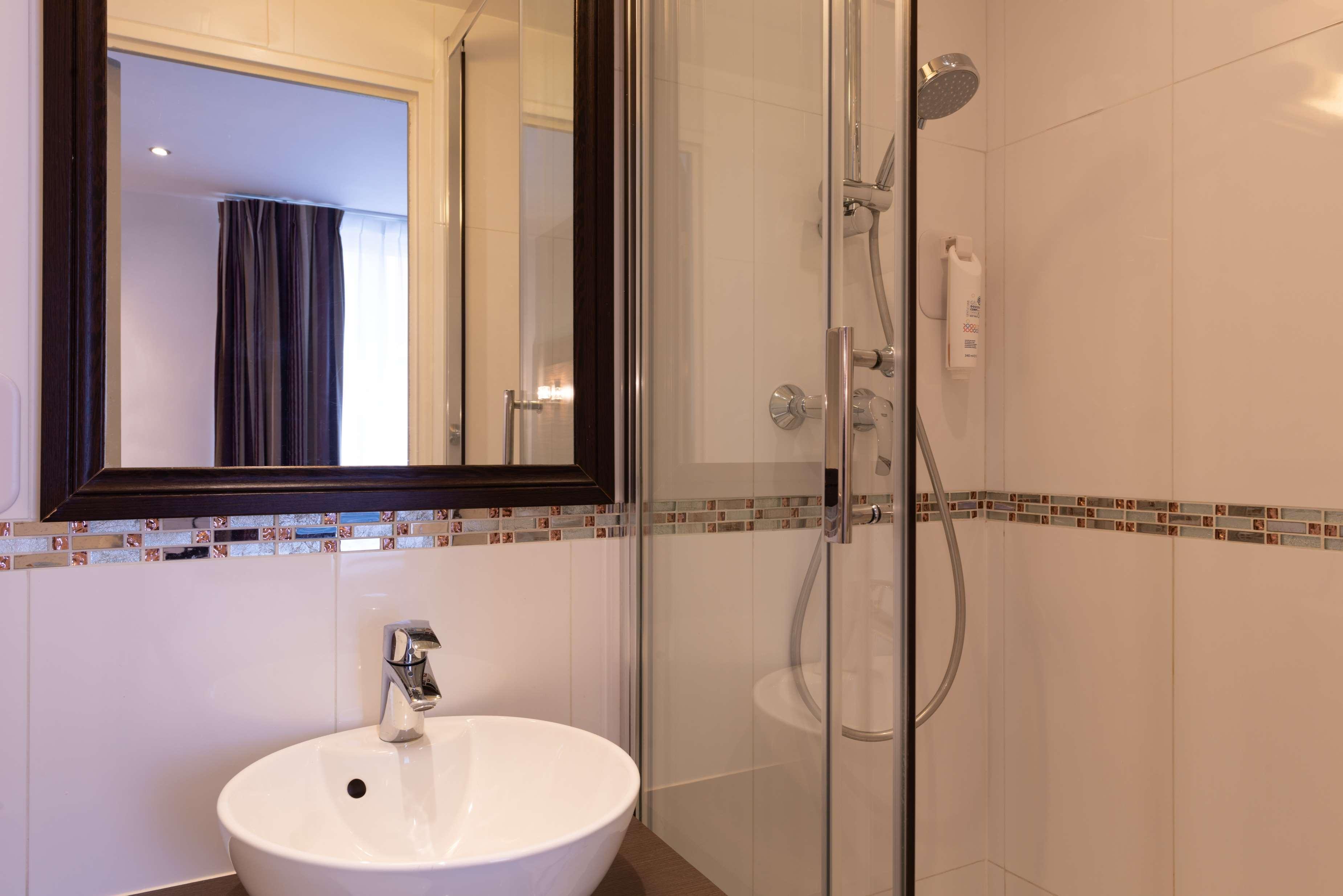 Apolonia Montmartre; Sure Collection By Western Hotel 3*