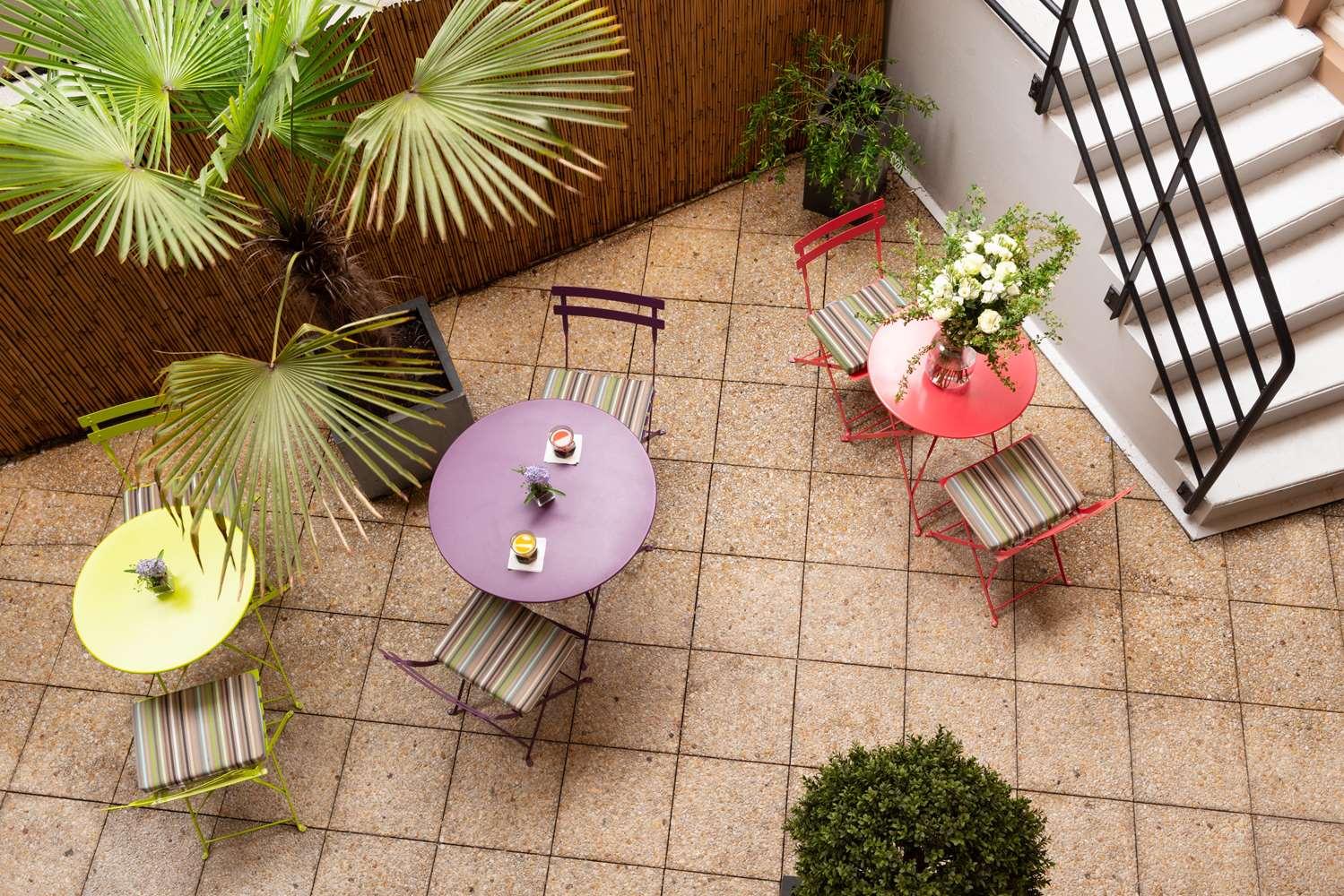 Hotel Apolonia Montmartre; Sure Collection By Western