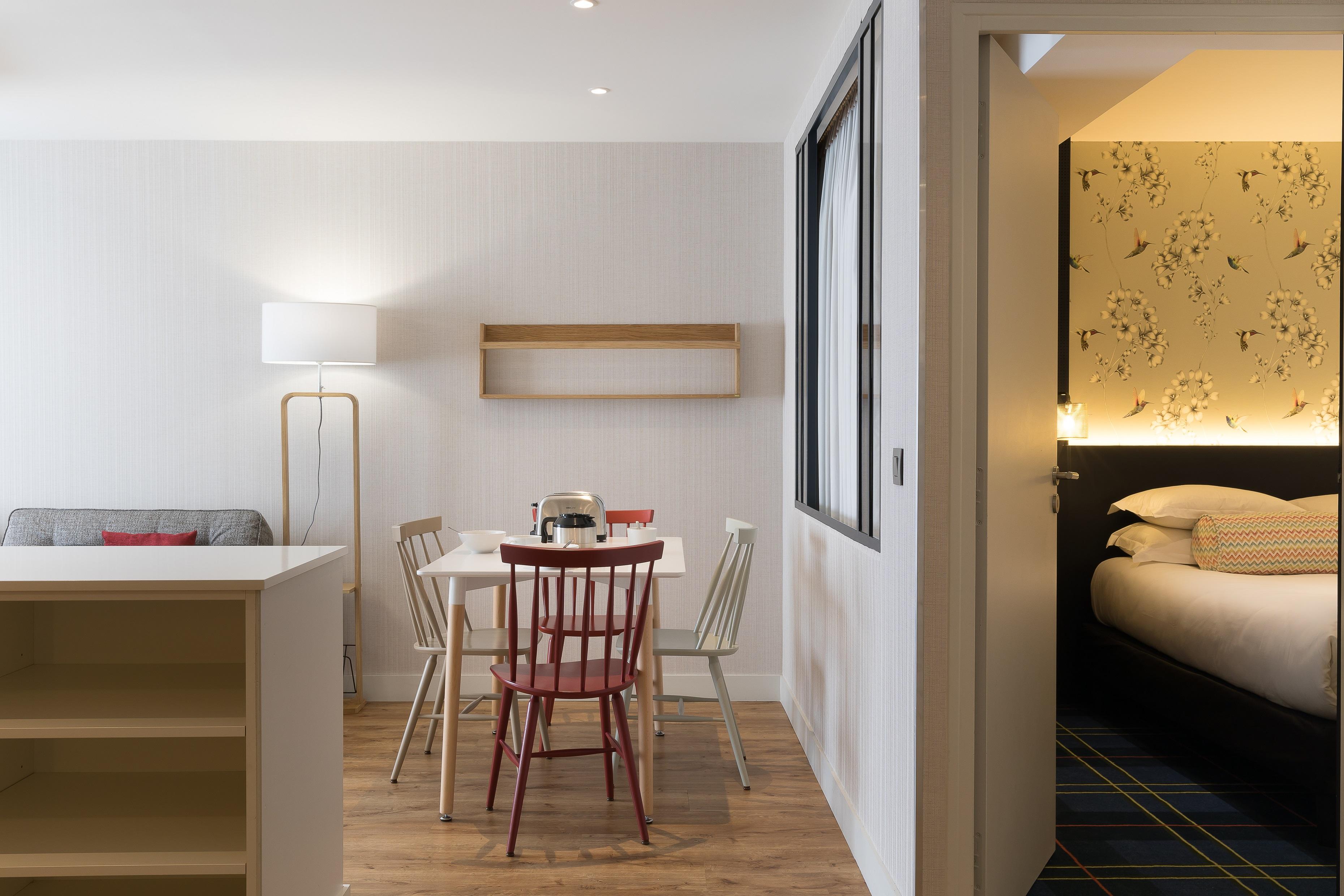 Aparthotel Cadet 4*
