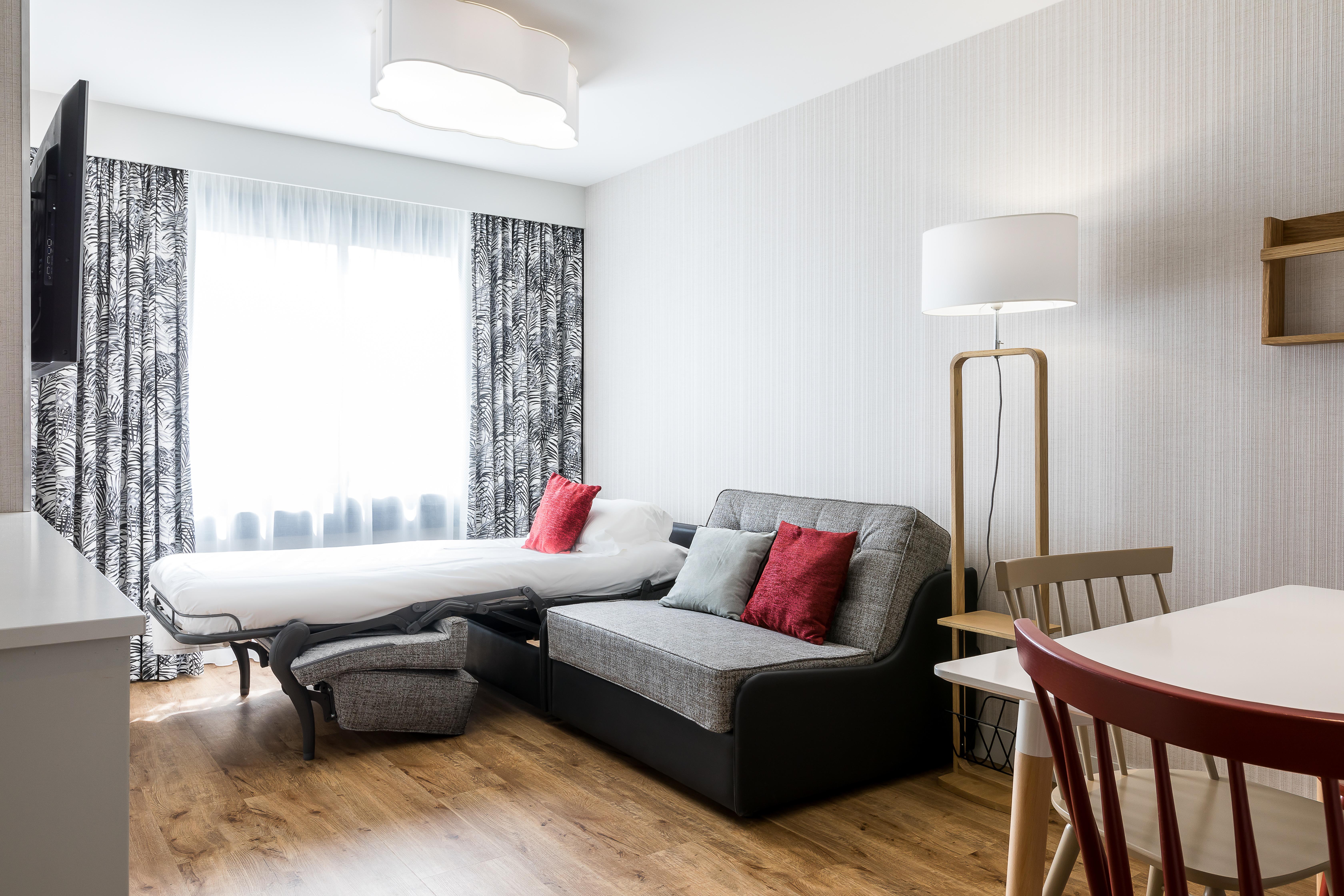 Cadet Aparthotel 4*