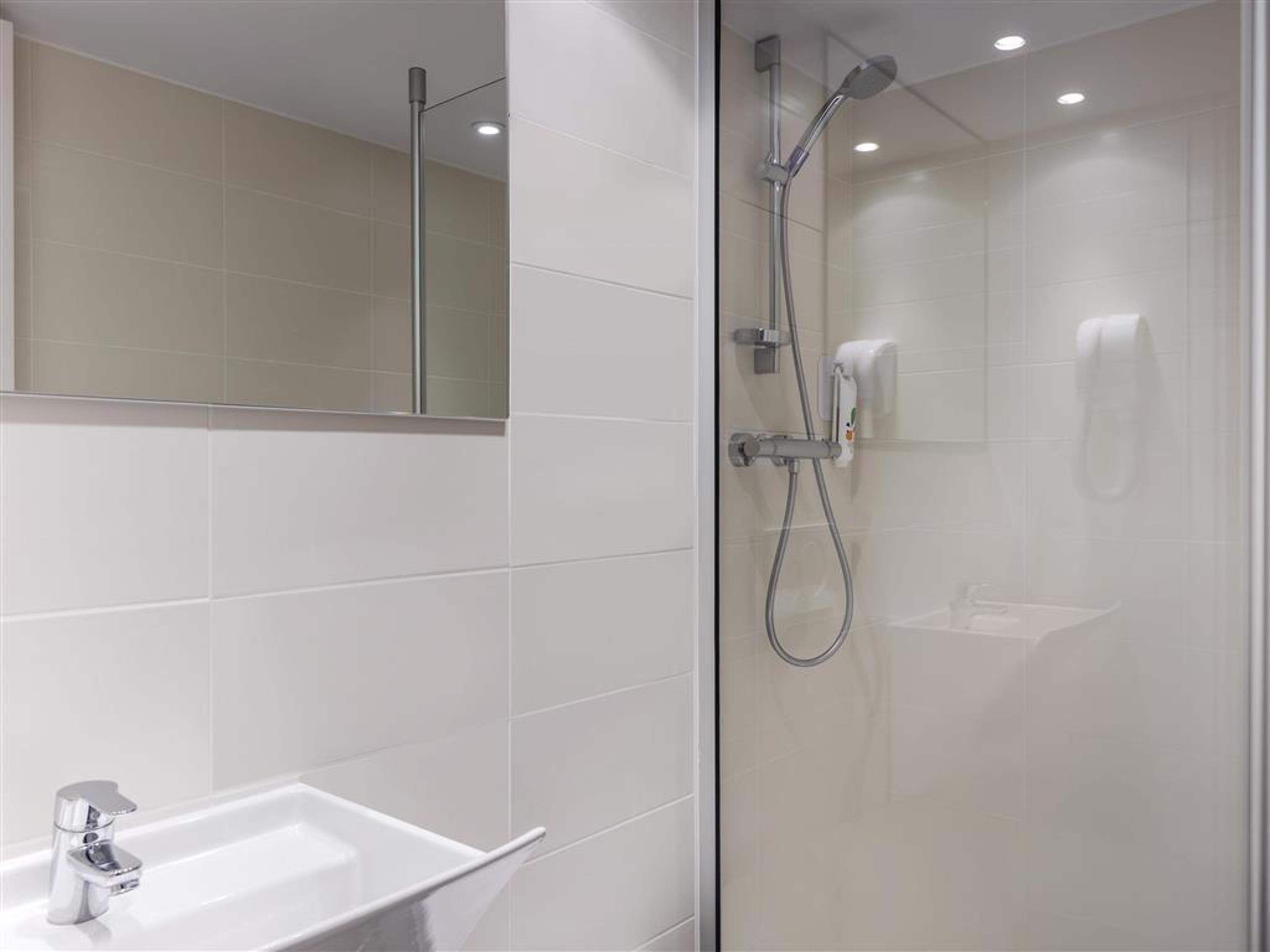 Ibis Styles Eiffel Cambronne Hotel Paris