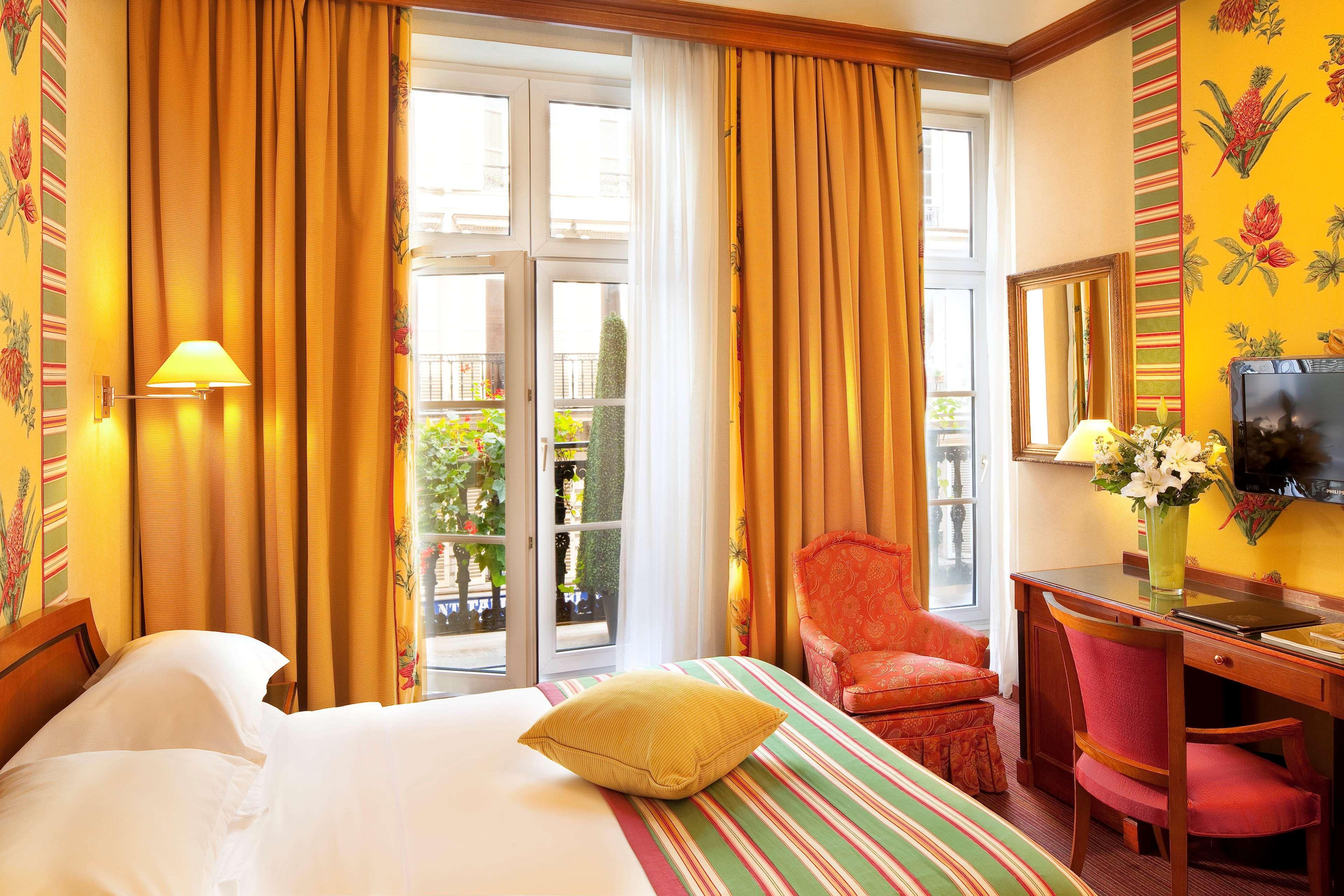 Horset Opera, Western Premier Collection Hotel 4*