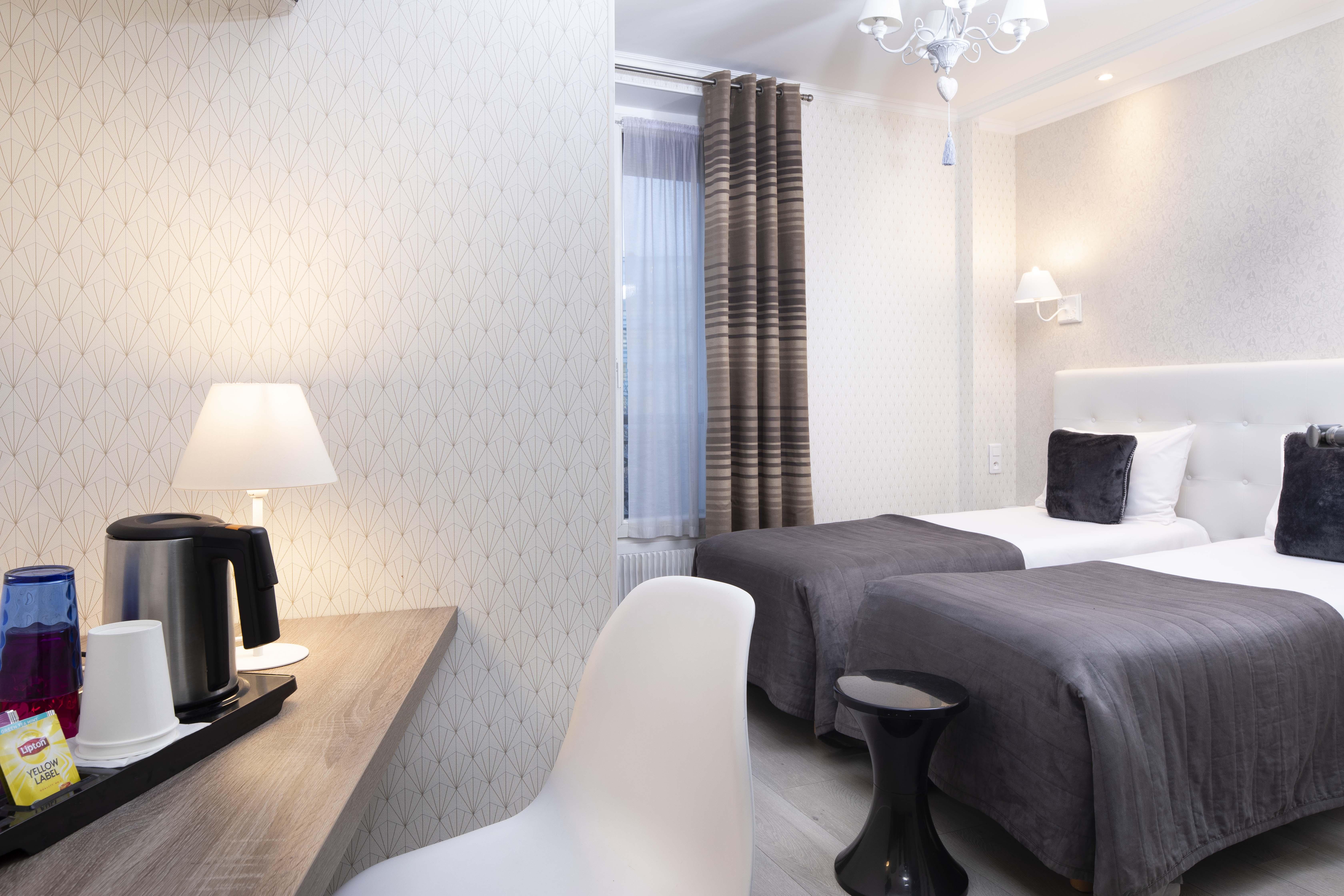 De Geneve 3*