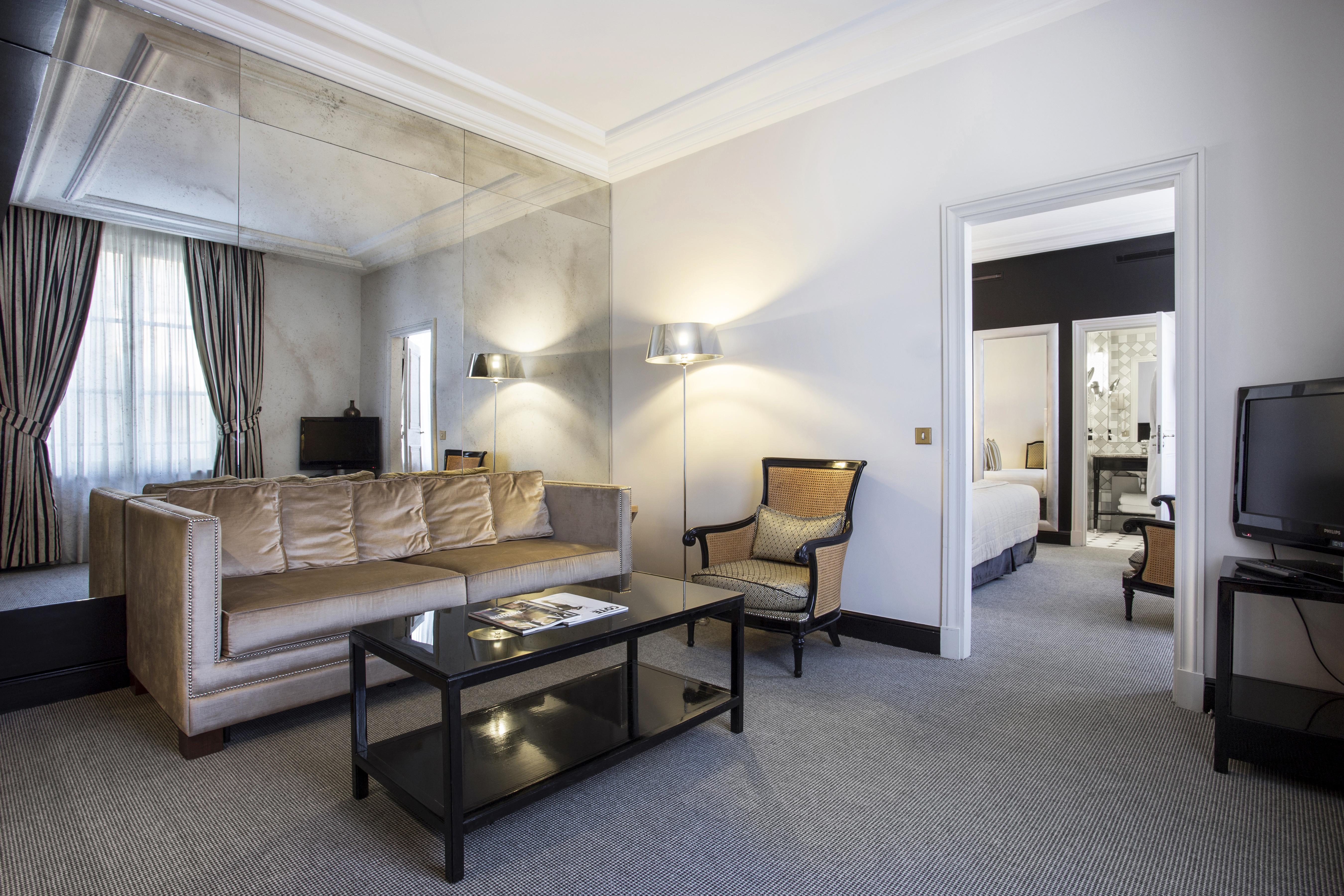 Castille Hotel 5*