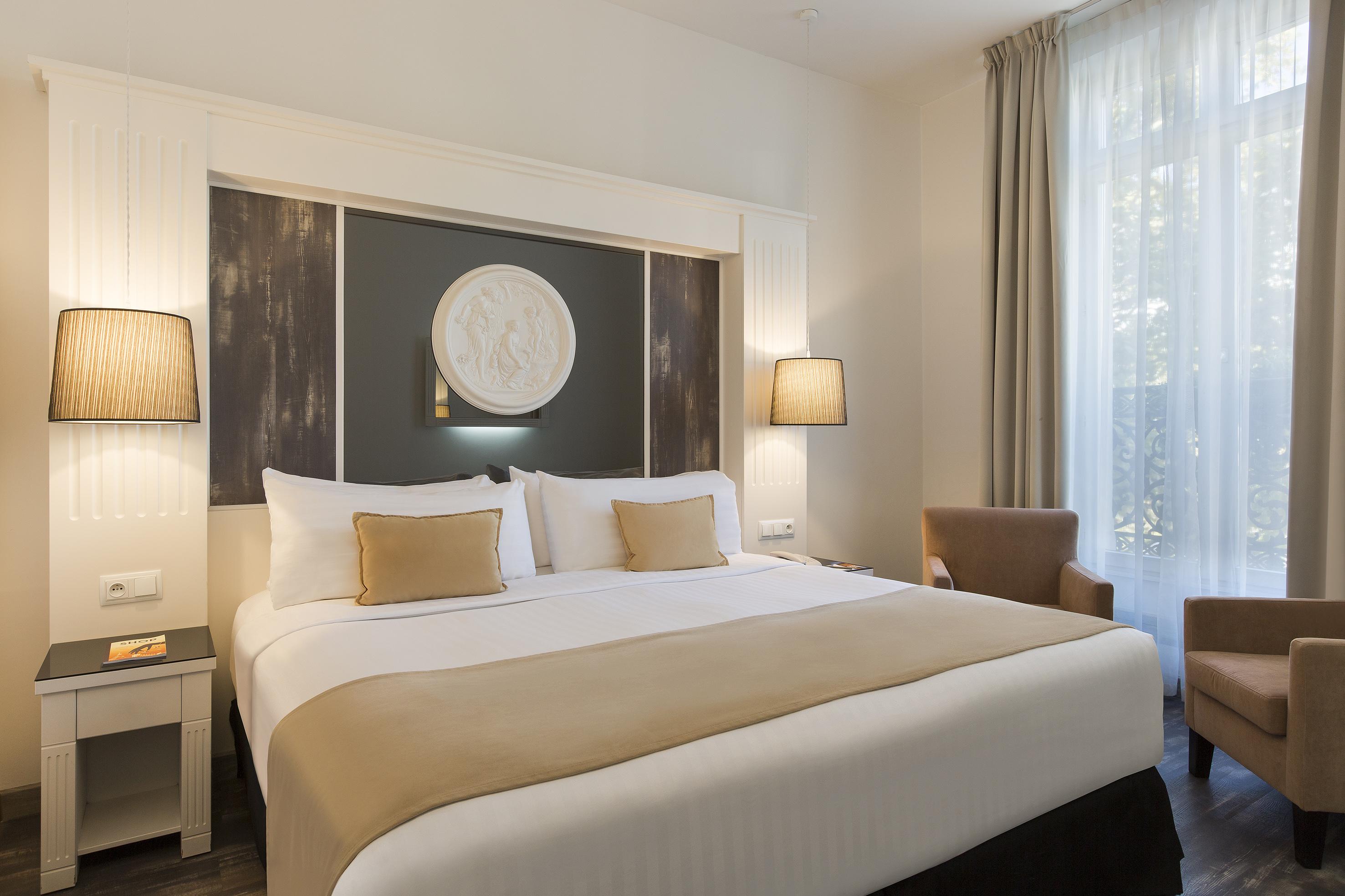 Opera Managed By Melia Hotel 4*