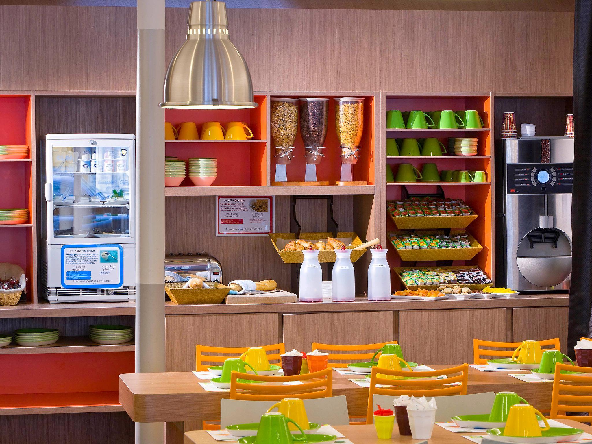 Hotel Ibis Styles Cadet Lafayette Paris