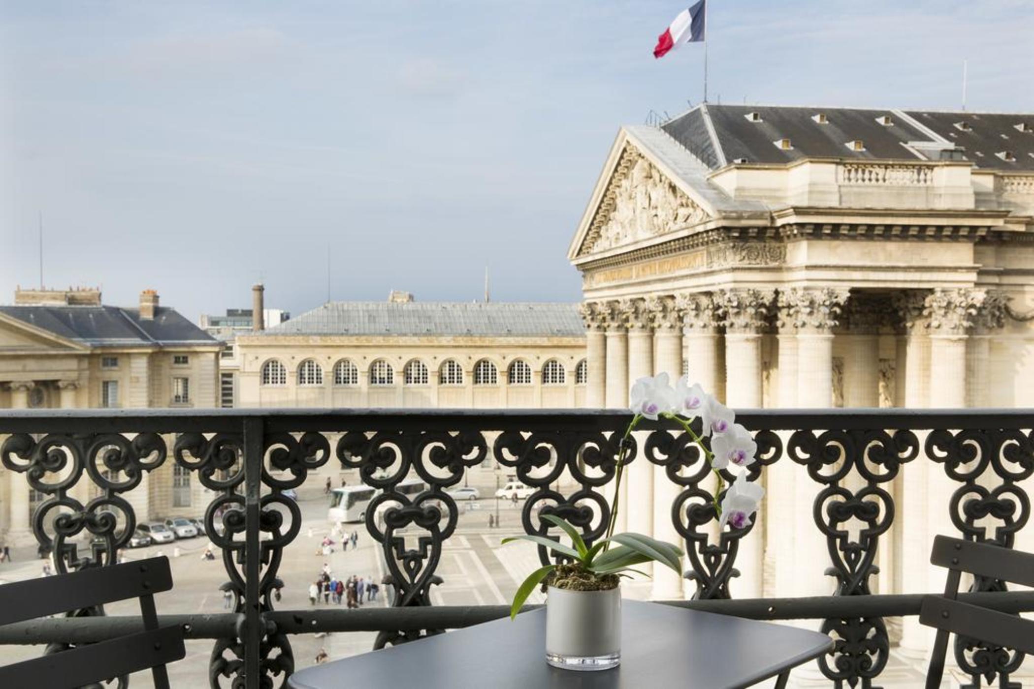 Les Dames Du Panthéon Paris