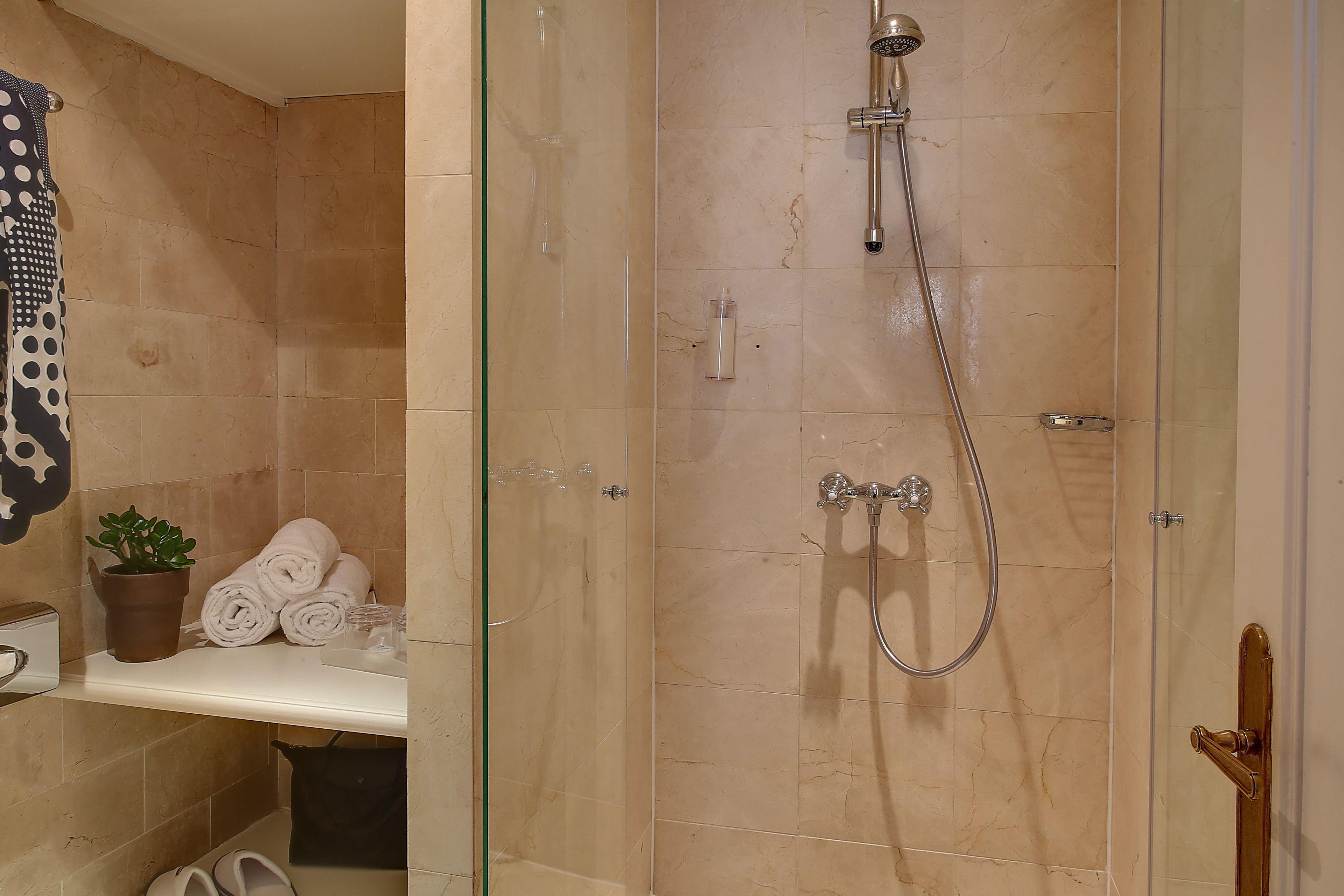 Saint Martin Bastille 3*
