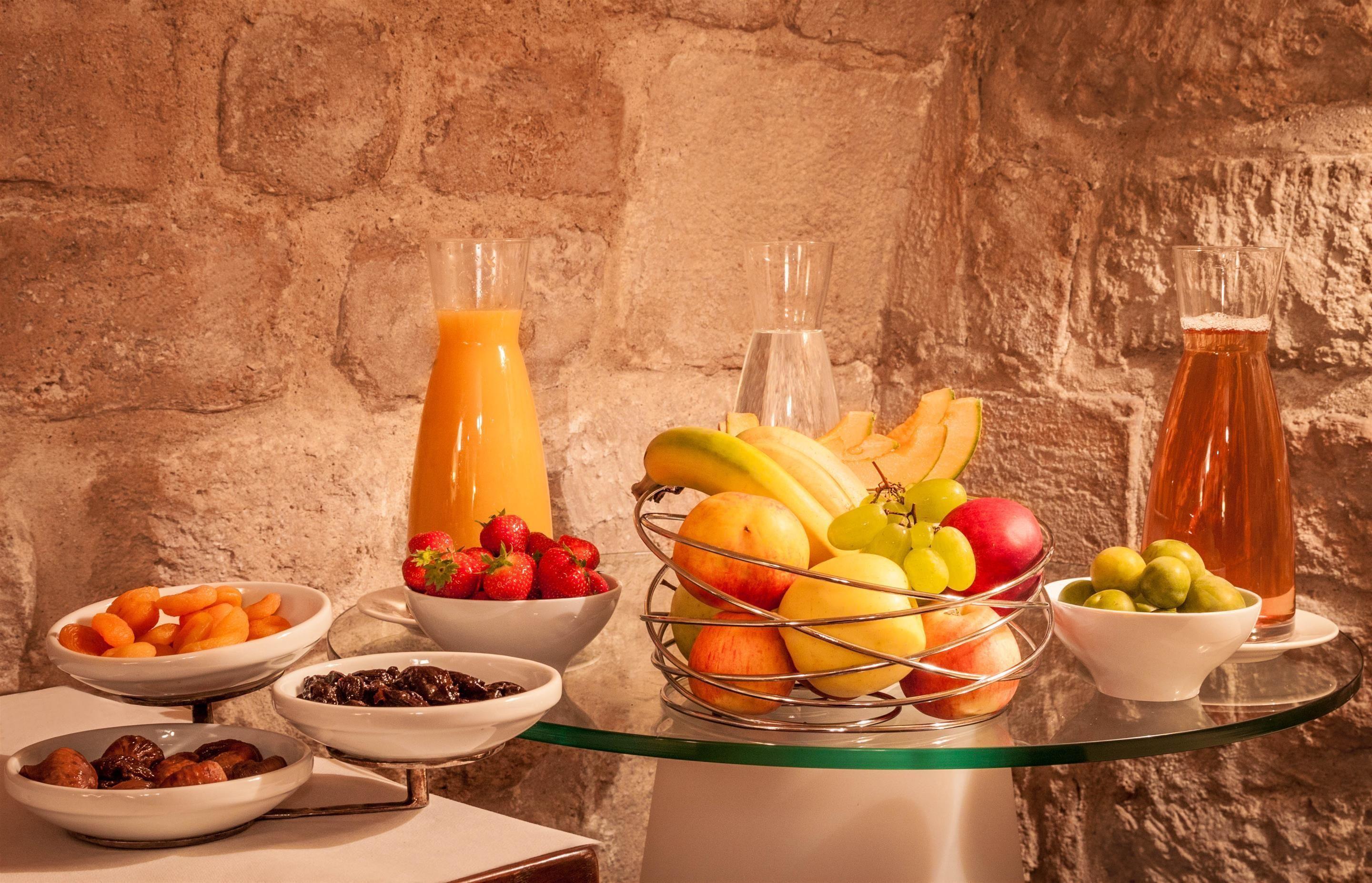 Hotel Saint Martin Bastille Paris