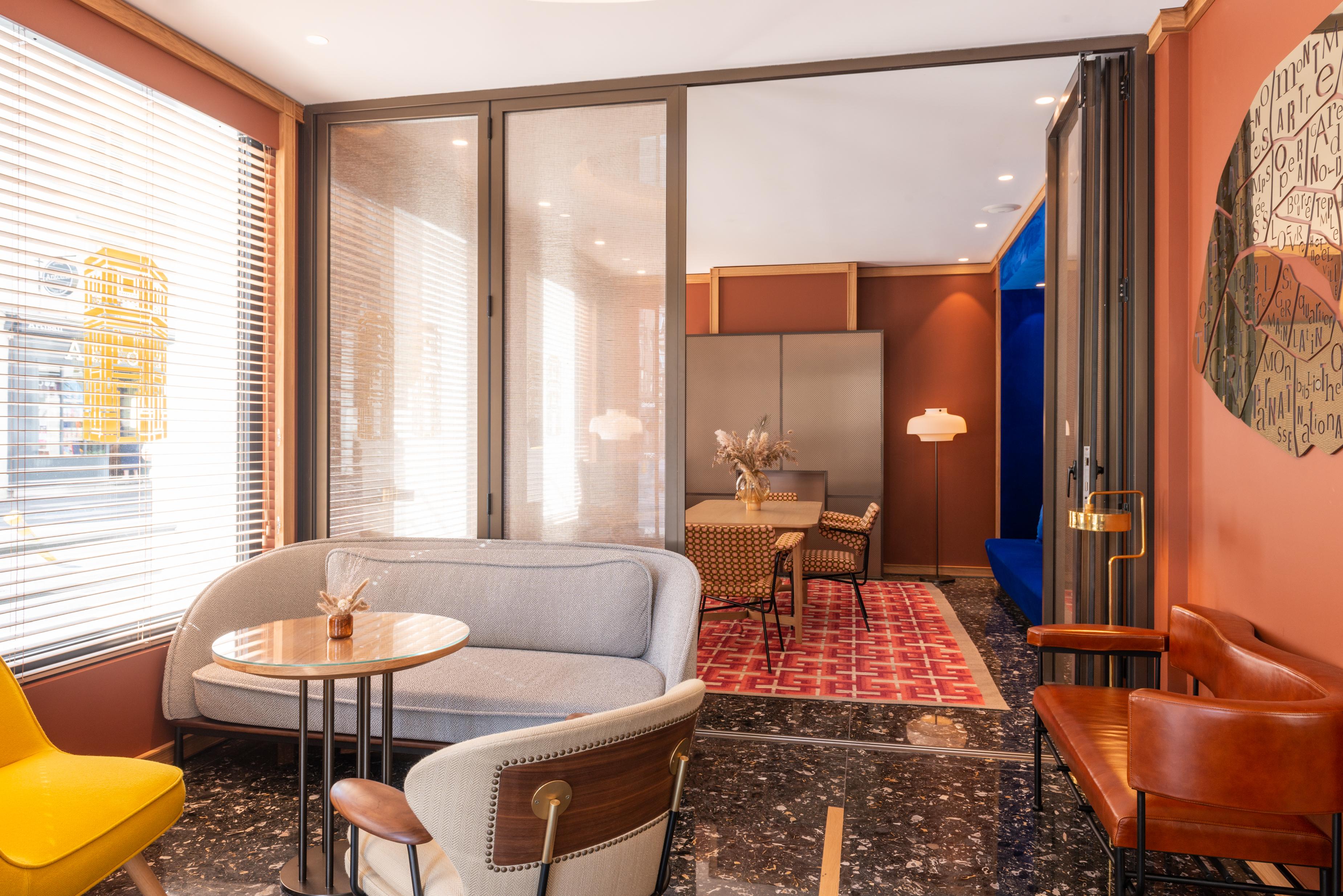 Yllen Eiffel 4* Paris