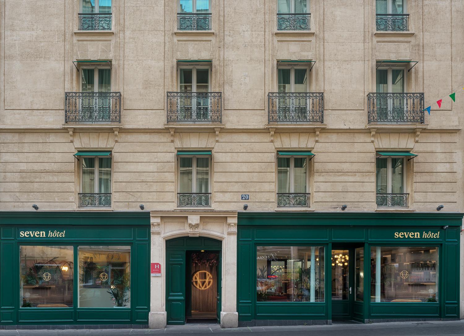 Hotel Seven 4*