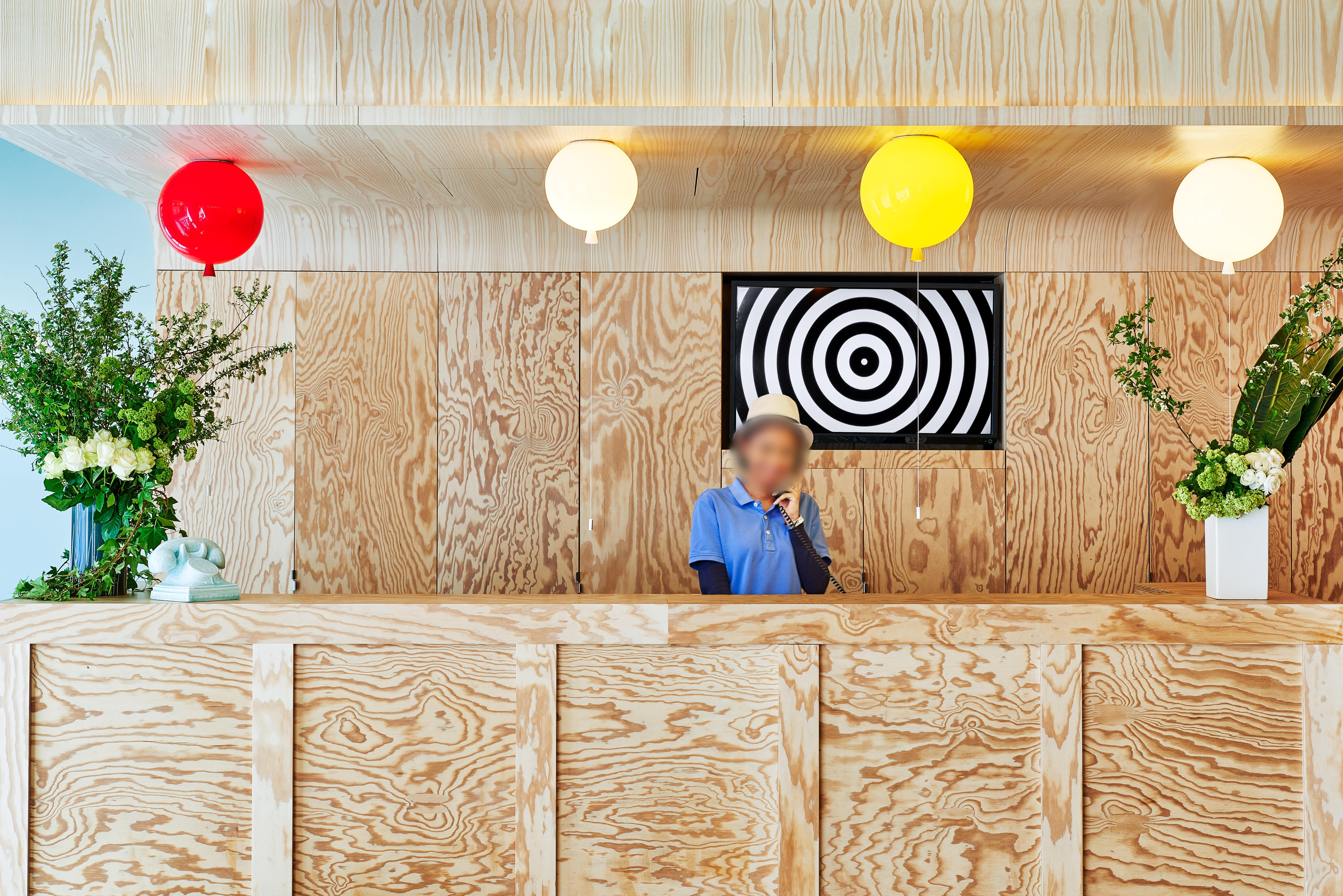 Joke - Astotel Hotel Paris