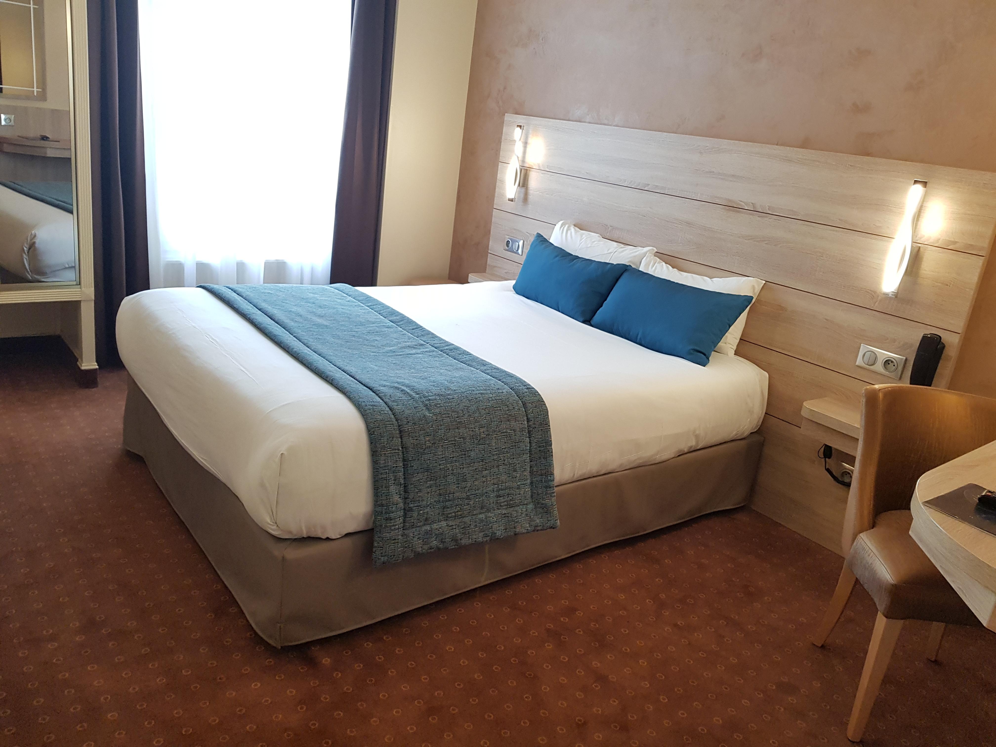 Hotel Champerret Elysées Paris