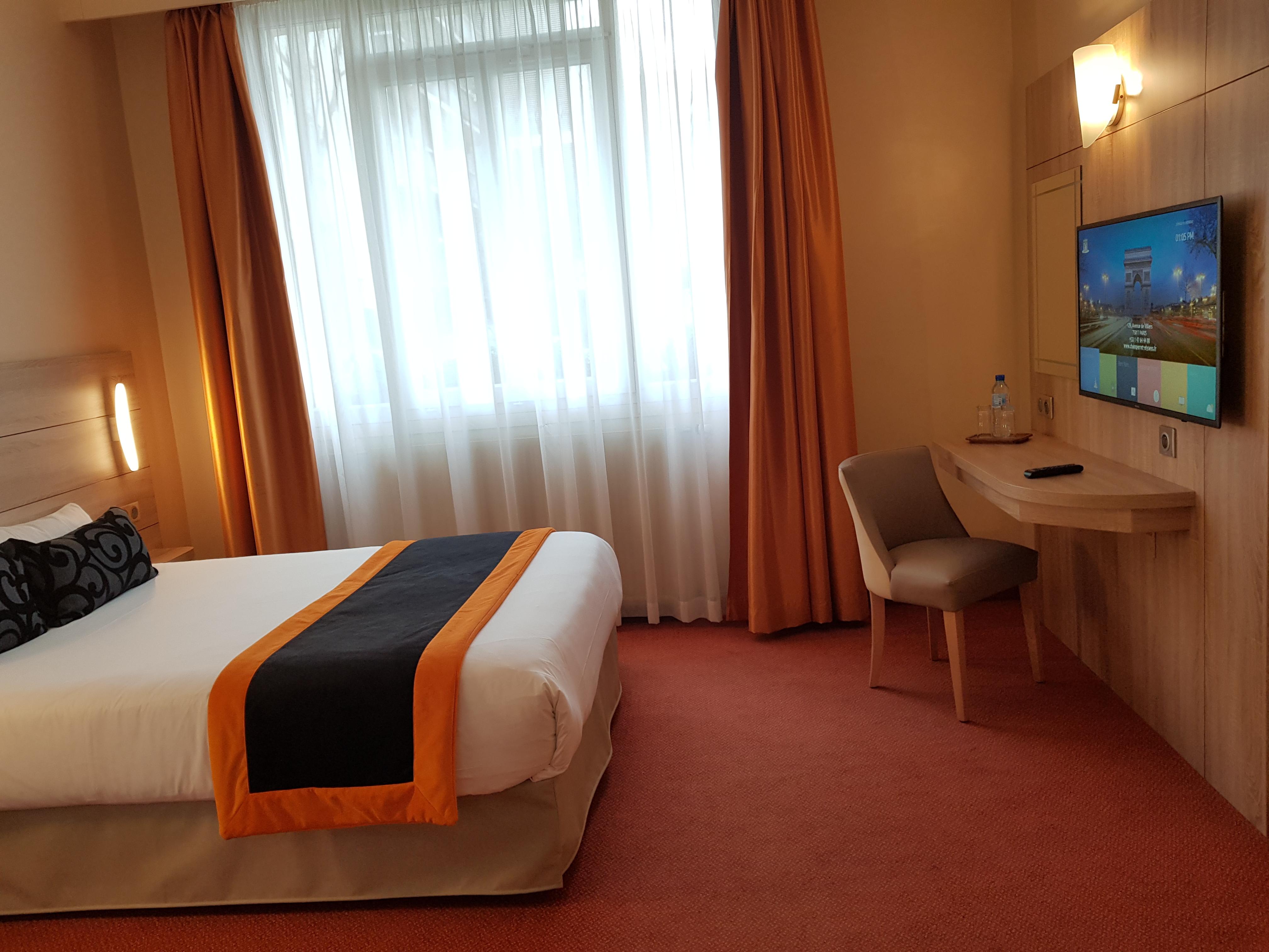 Hotel Champerret Elysées 3*