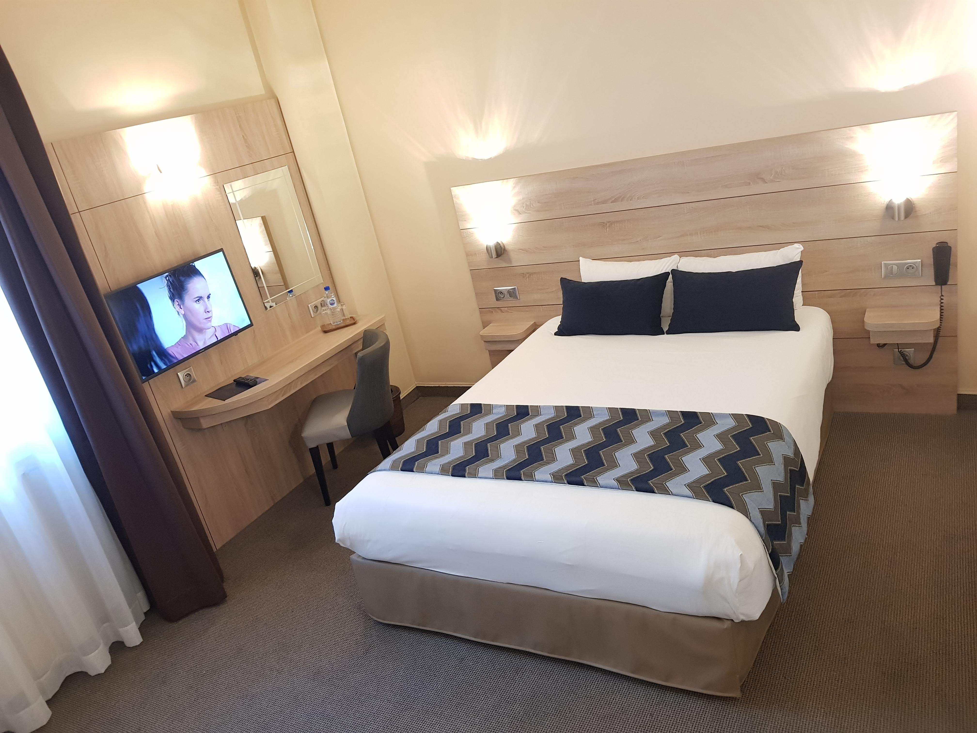 Champerret Elysées 3*