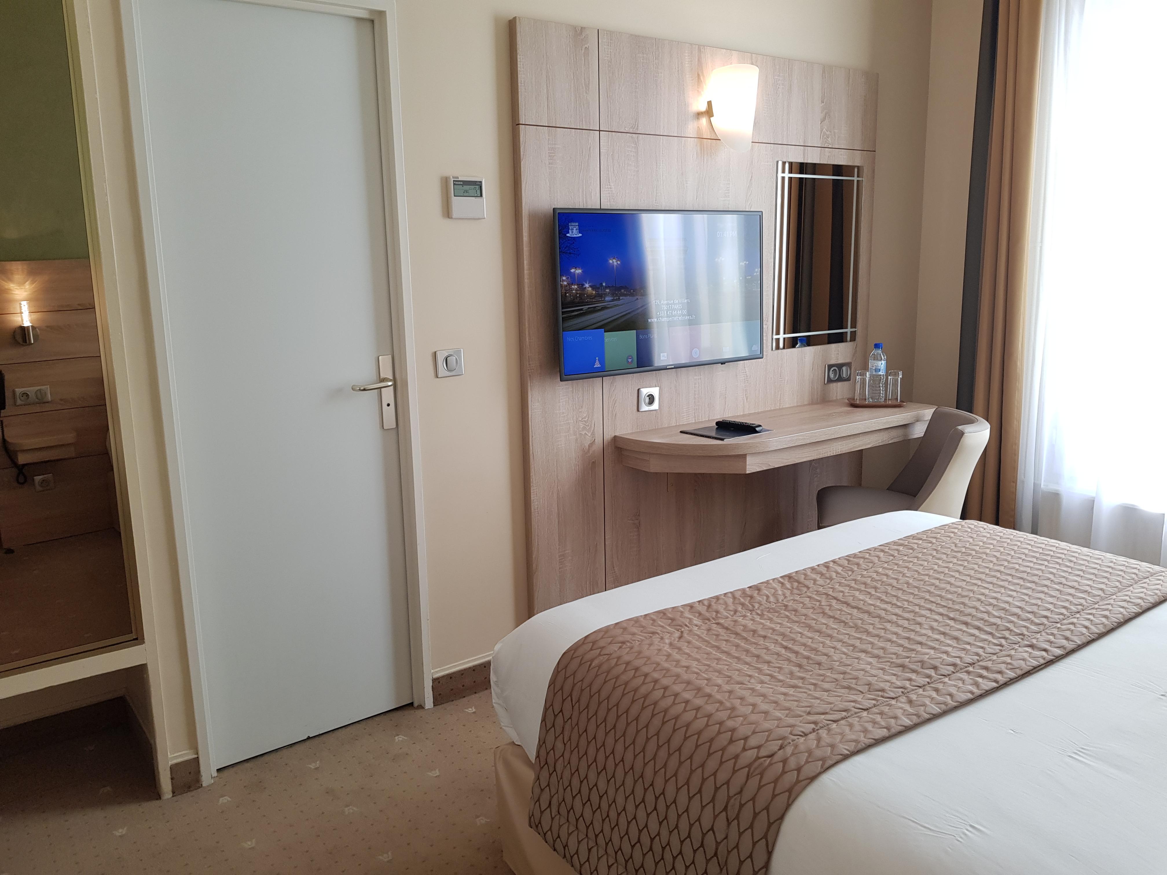 Hotel Champerret Elysées 3*