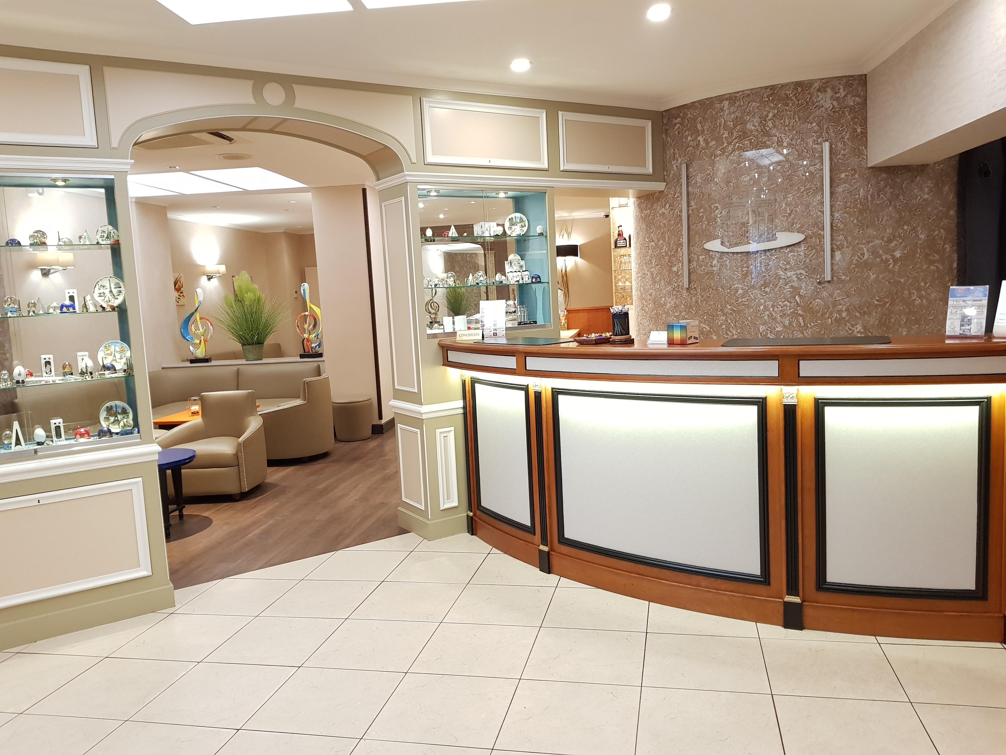 Hotel Champerret Elysées 3*