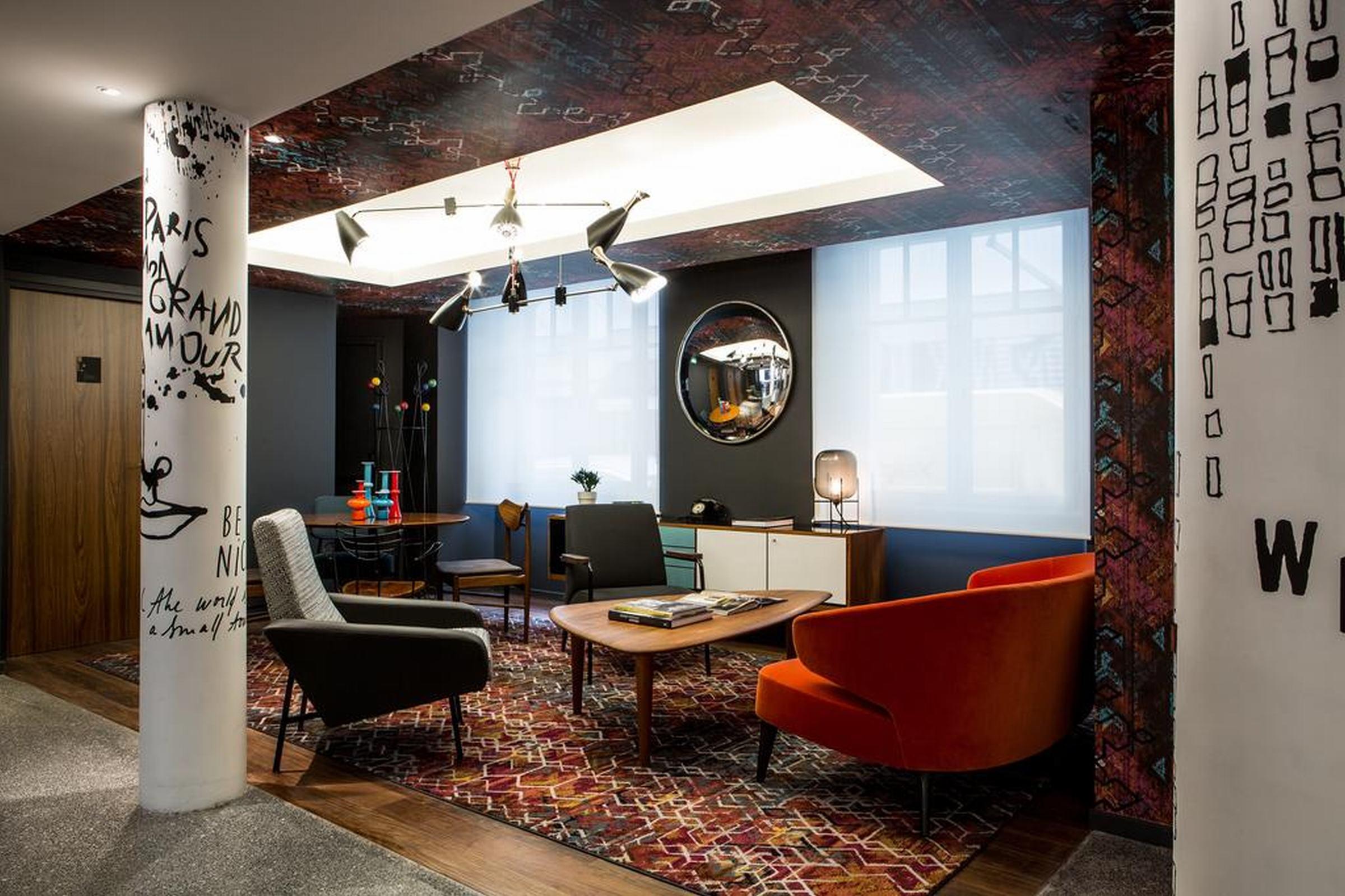 Le Général 4* Paris