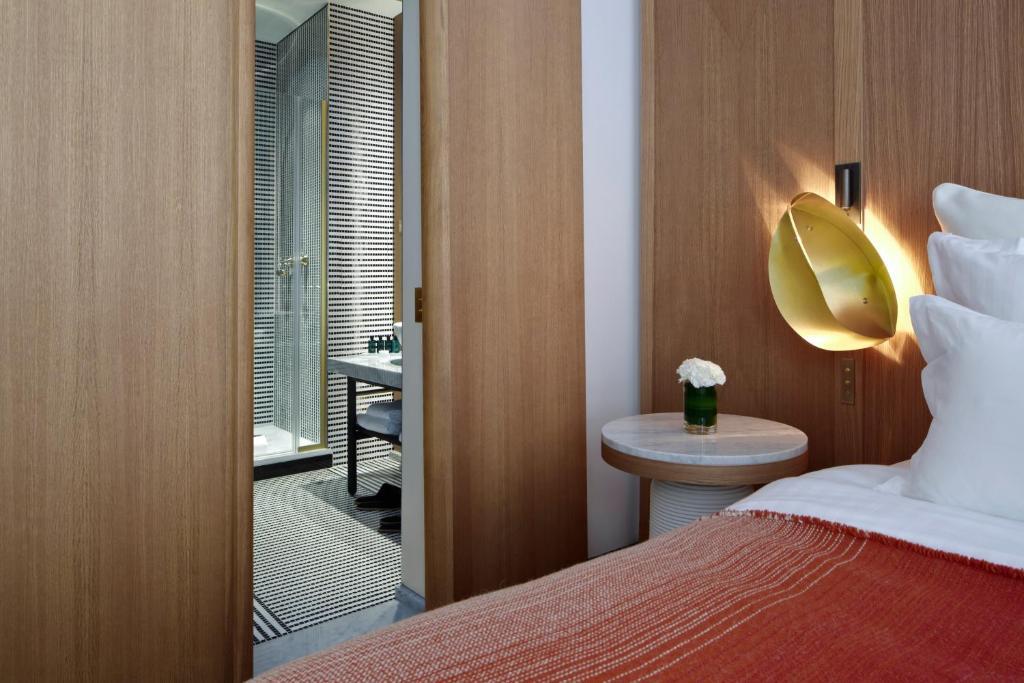 Vernet Champs Elysées Hotel