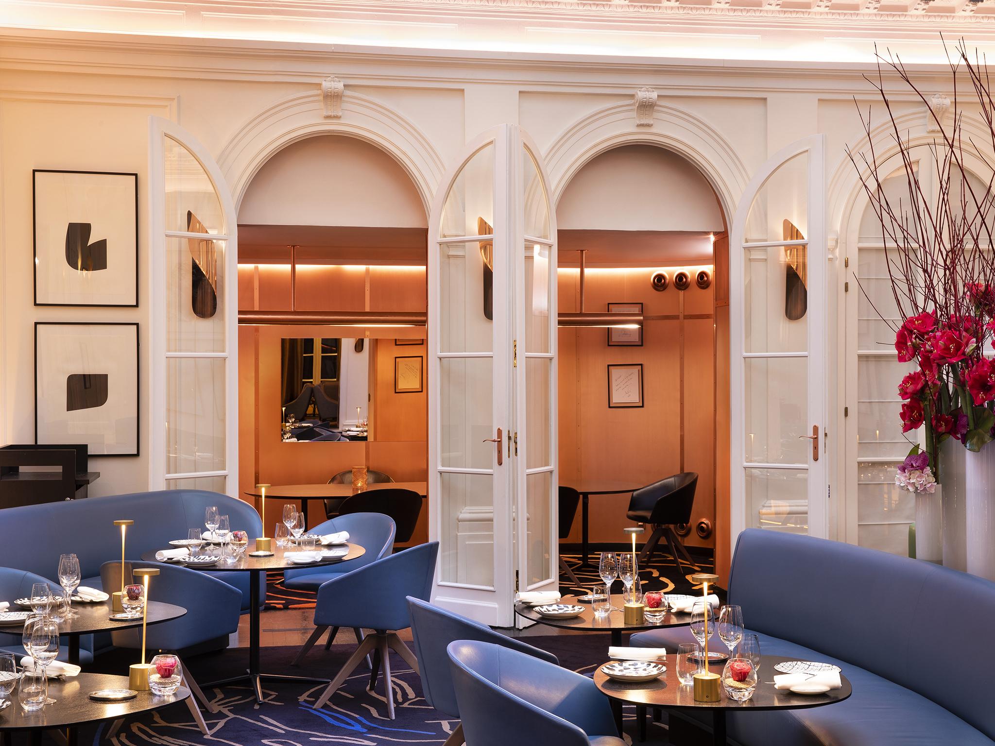 Hotel Vernet Champs Elysées Paris