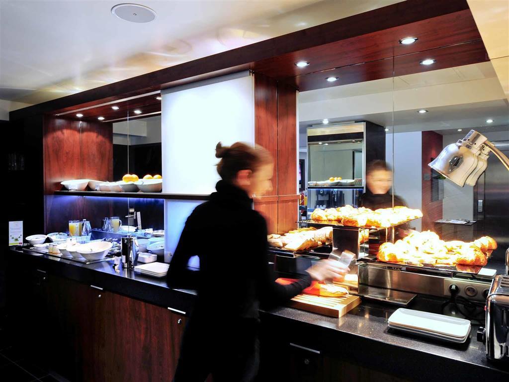 Mercure Tour Eiffel Pont Mirabeau Hotel Paris