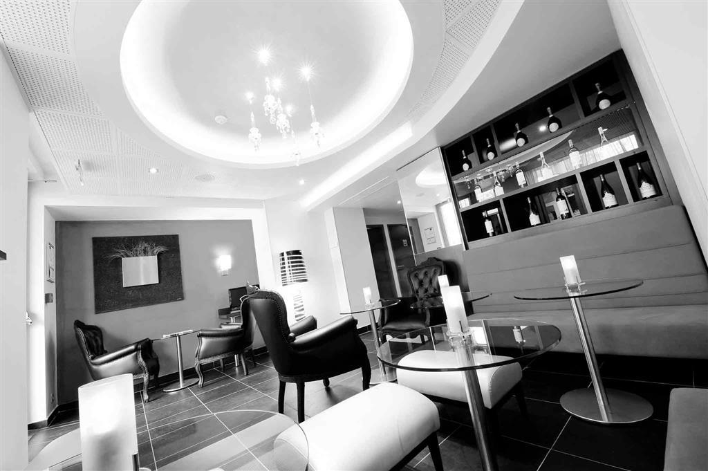 Mercure Tour Eiffel Pont Mirabeau Hotel