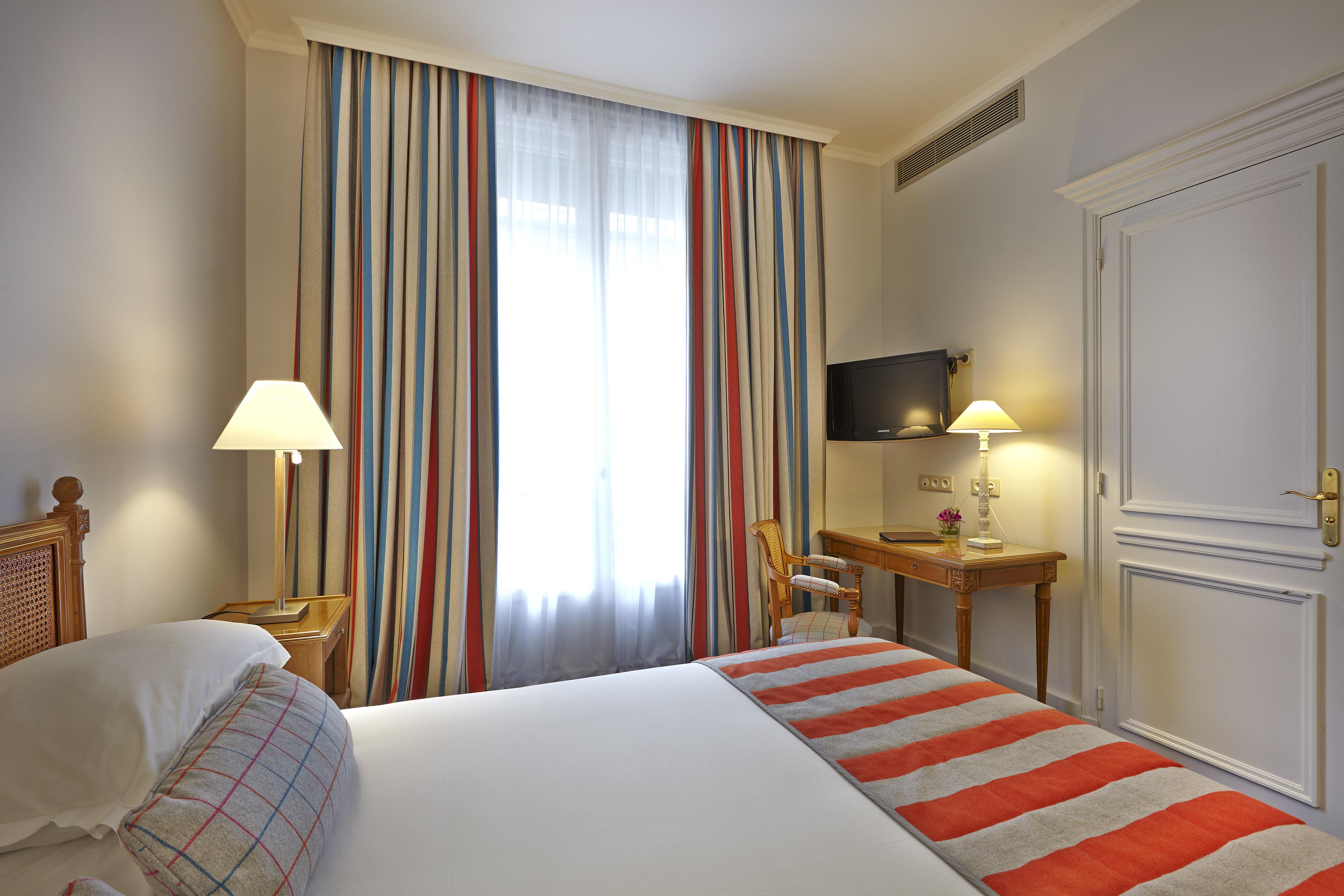 Royal Champs Elysees Hotel Paris