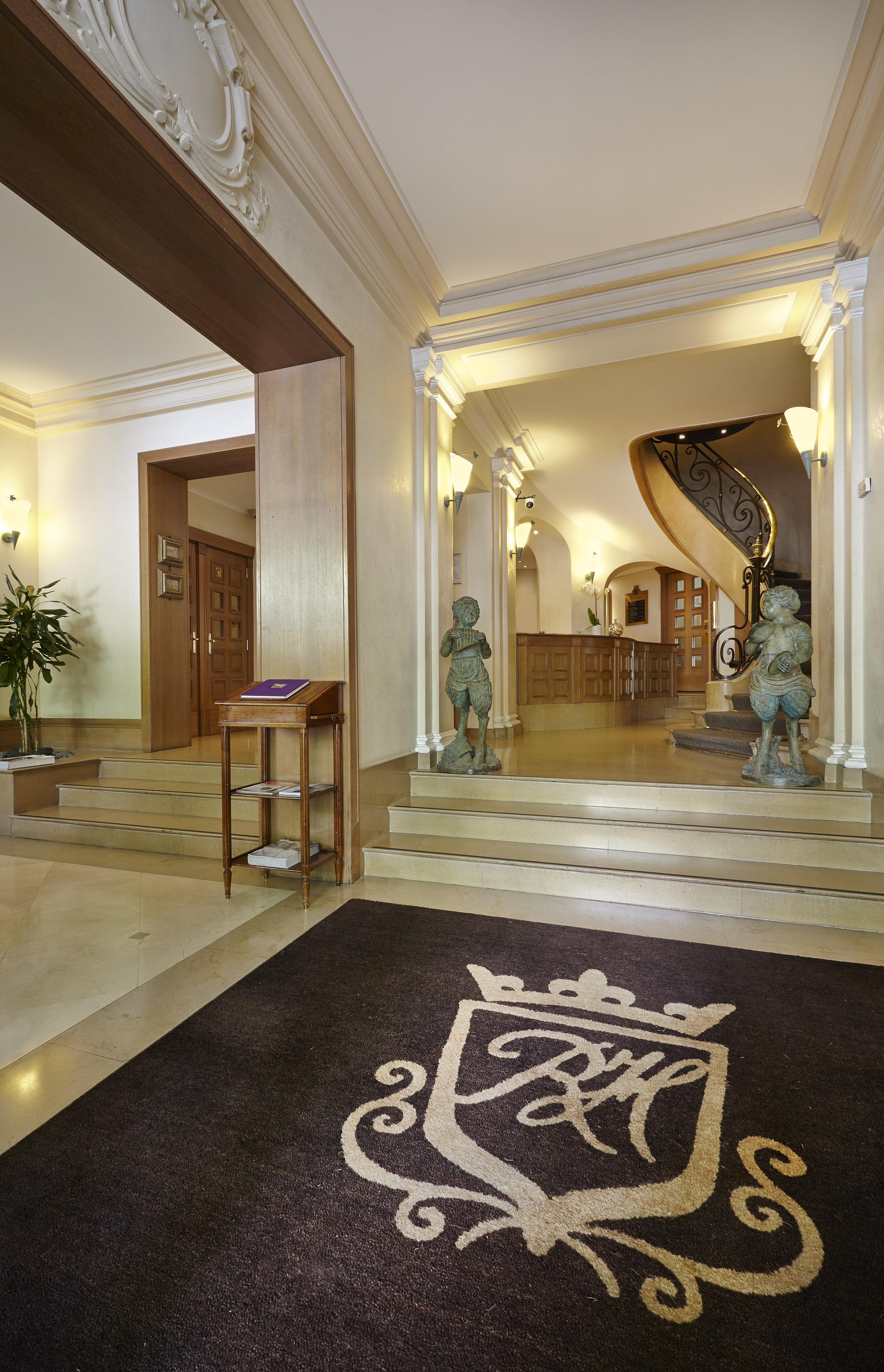 Hotel Royal Champs Elysees