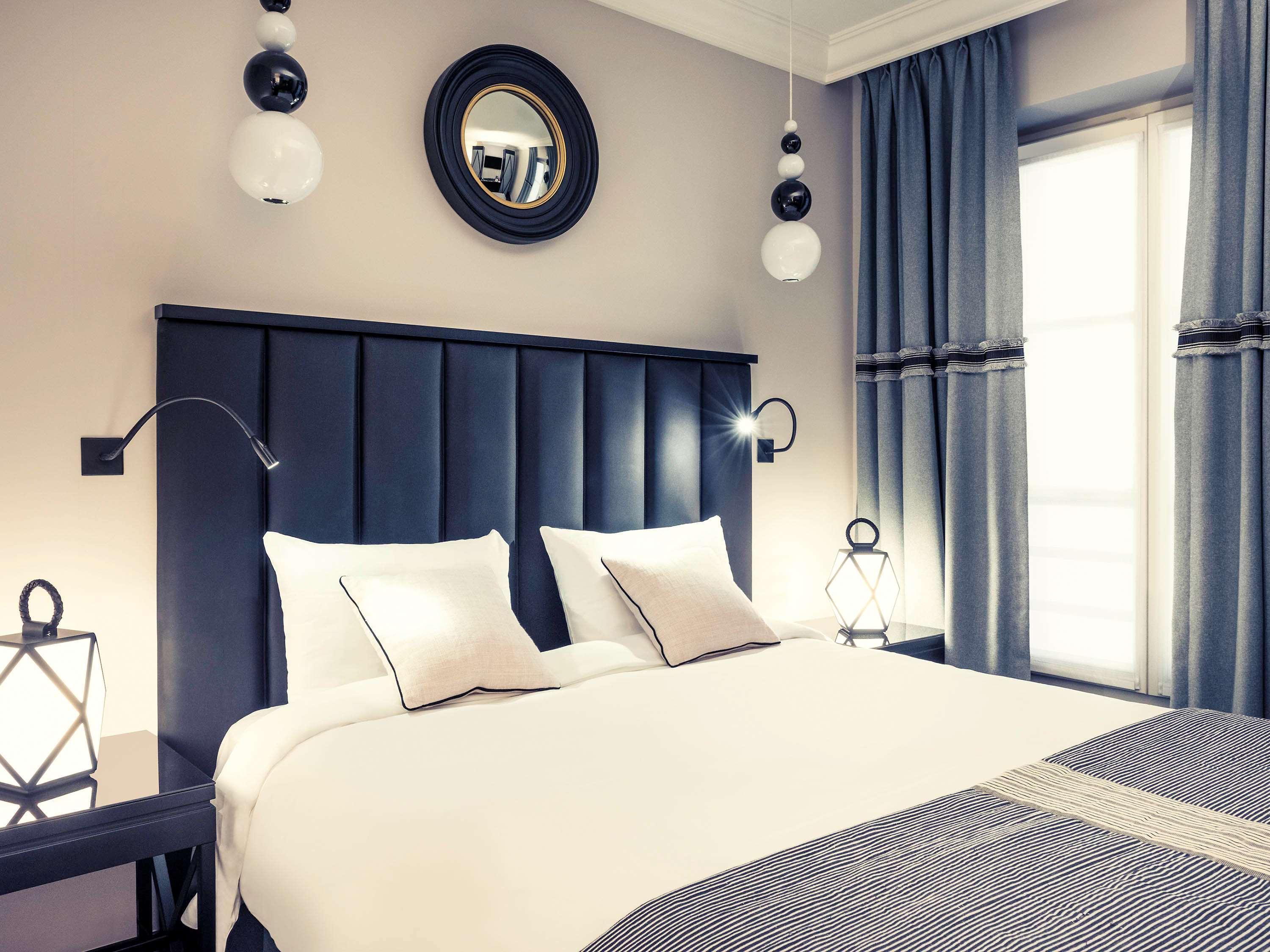 Mercure Arc De Triomphe Wagram 4* Paris
